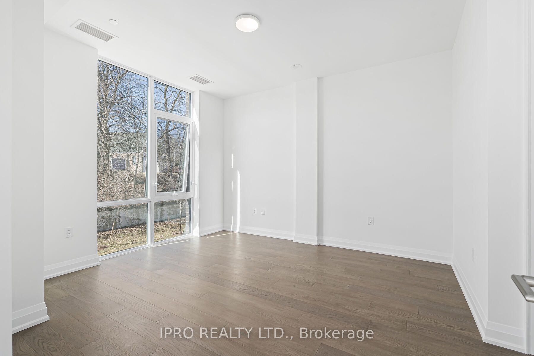 #209 - 42 Mill Street Property Photo 18