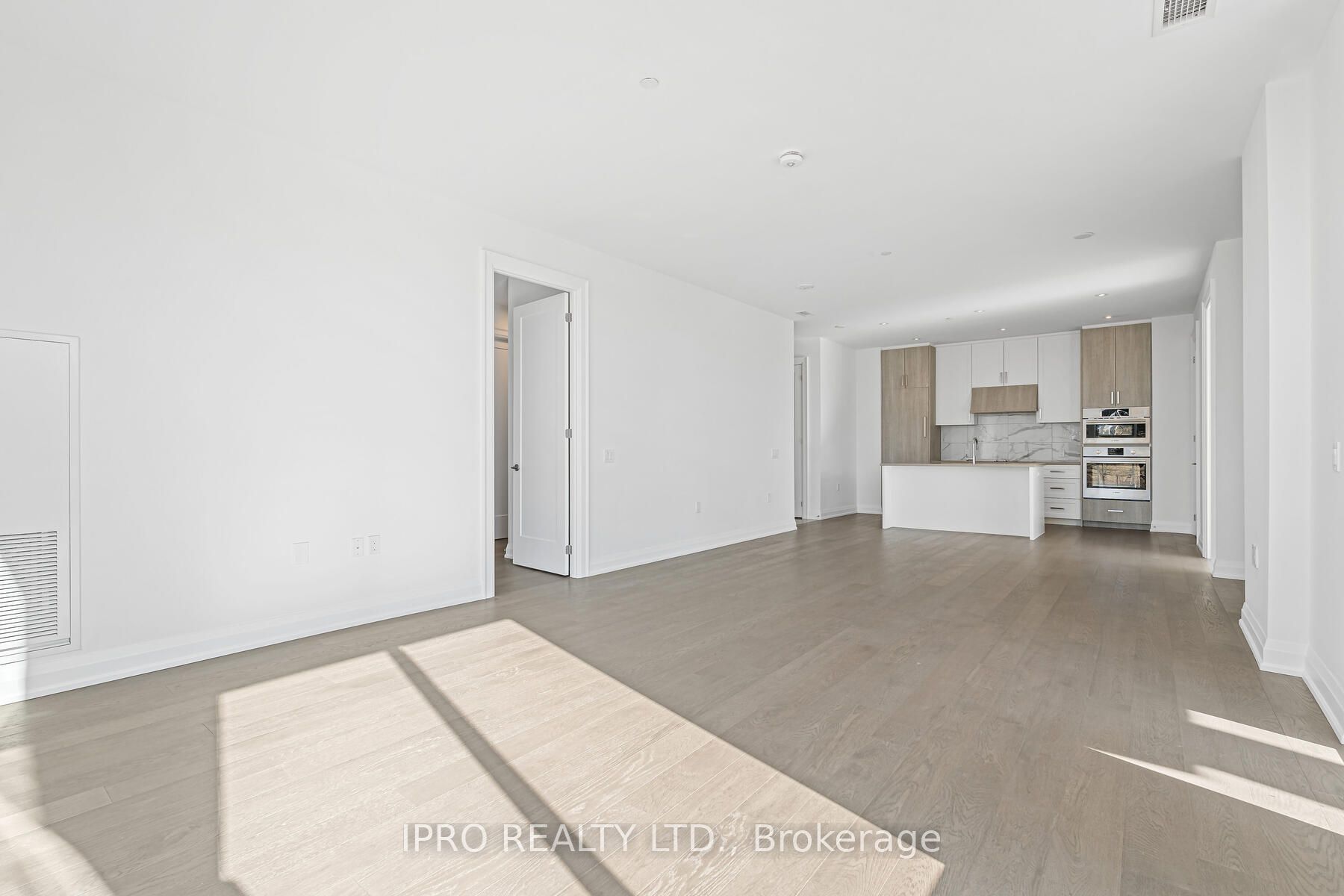 #209 - 42 Mill Street Property Photo 24