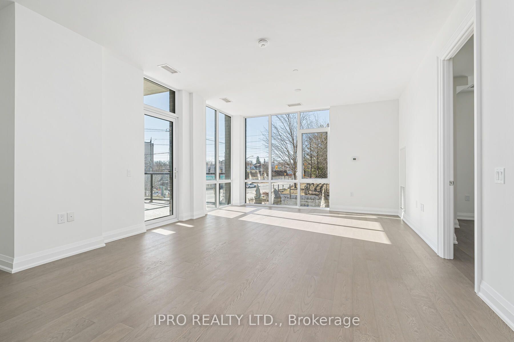#209 - 42 Mill Street Property Photo 32