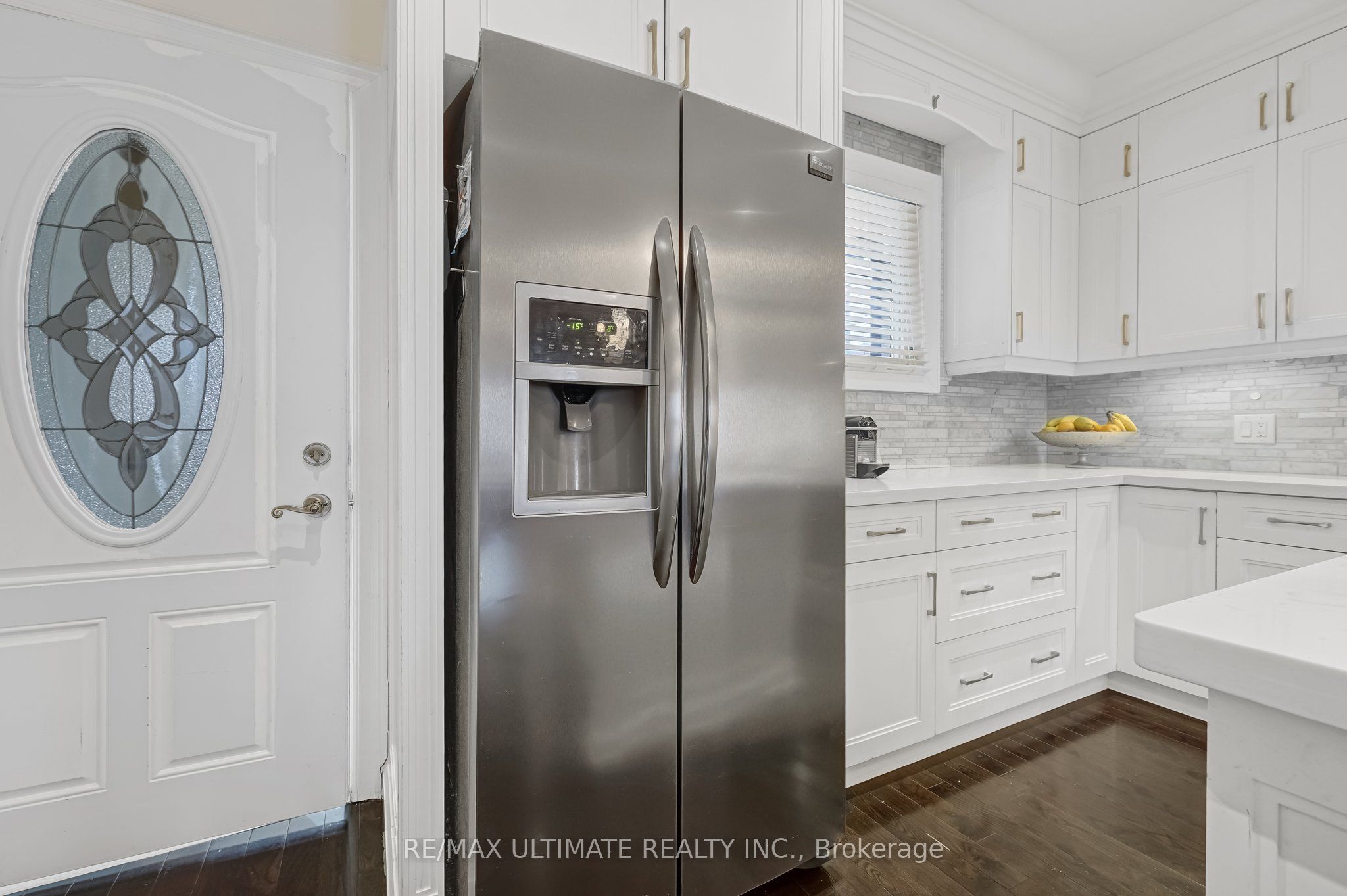 240 Rosethorn Avenue Property Photo 6