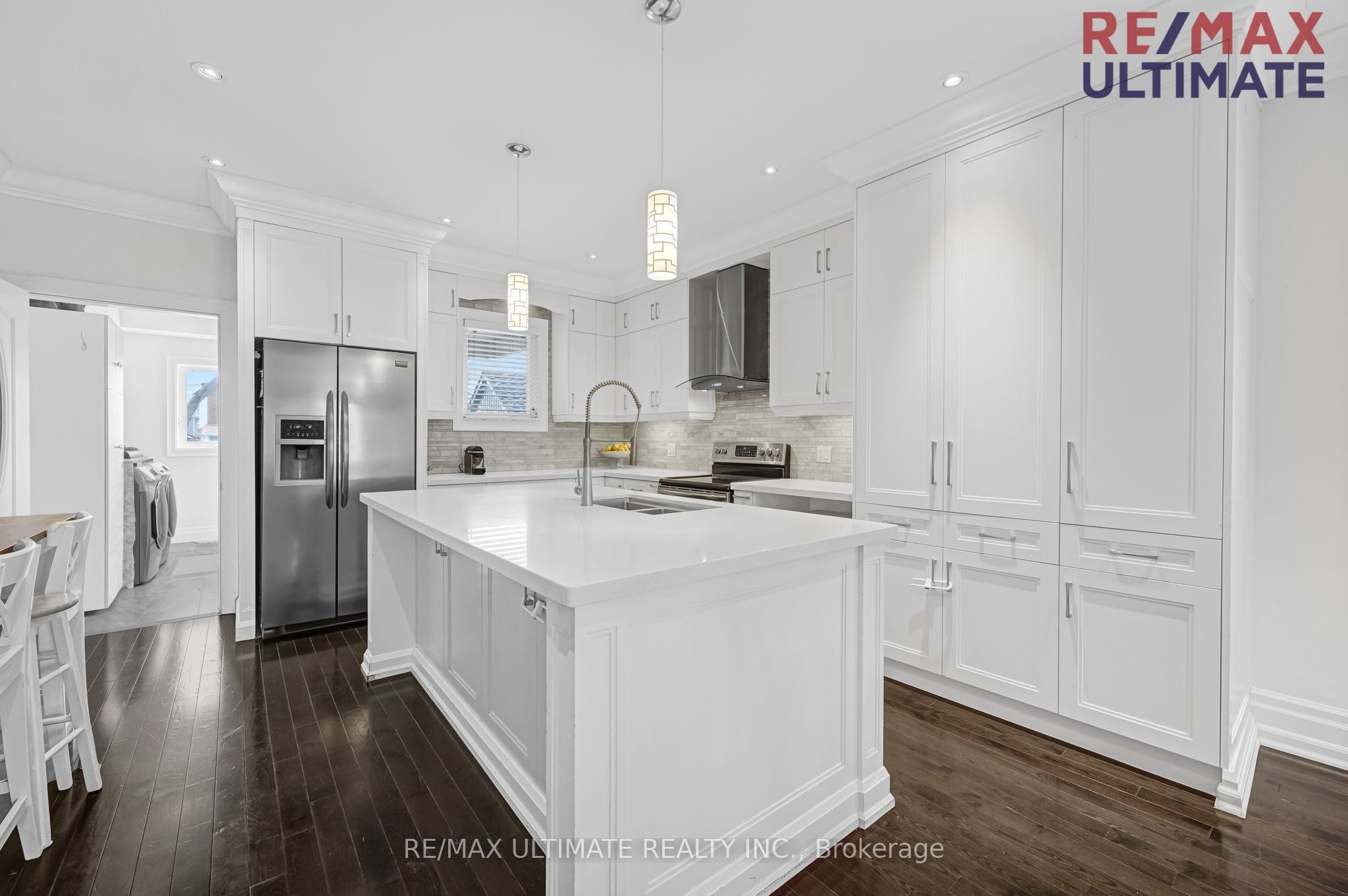240 Rosethorn Avenue Property Photo 8