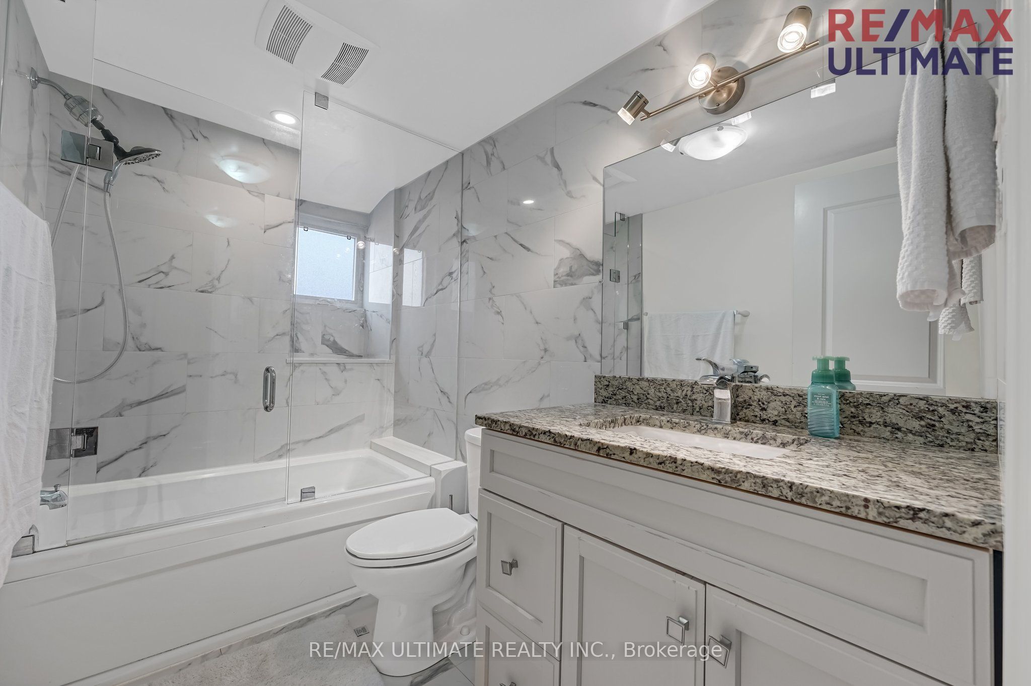 240 Rosethorn Avenue Property Photo 18