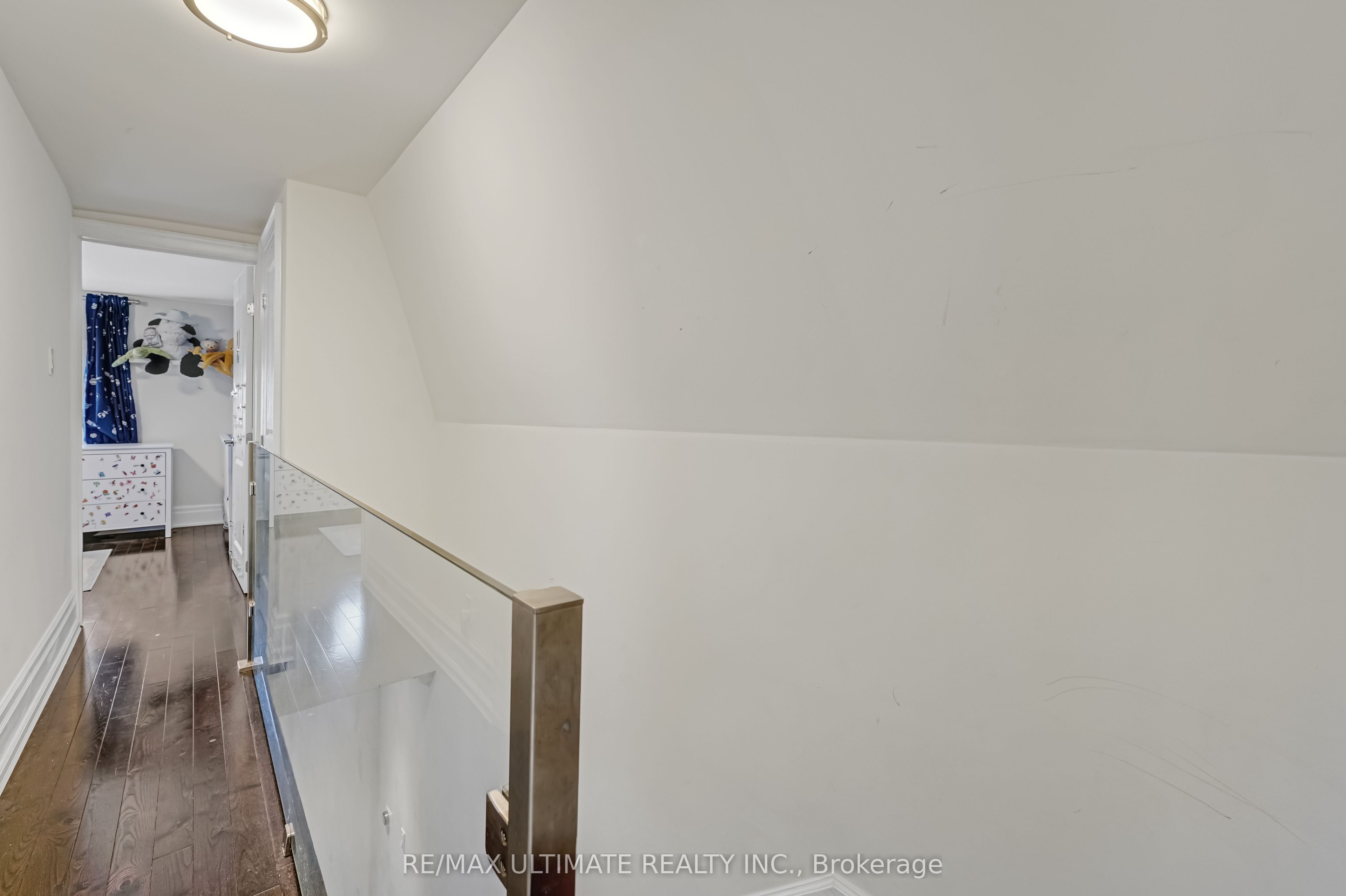 240 Rosethorn Avenue Property Photo 19