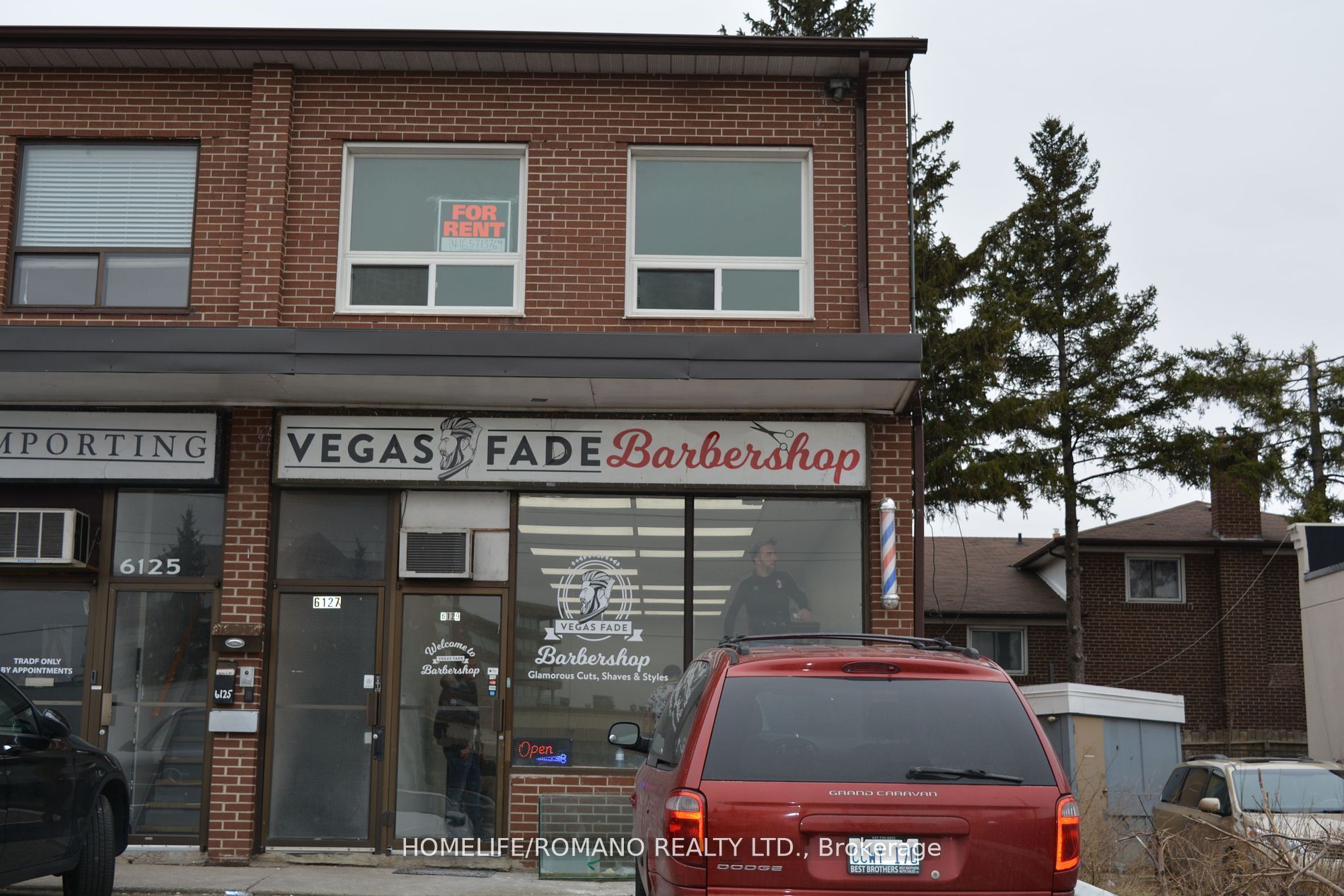 6127 Steeles Avenue Property Photo 2