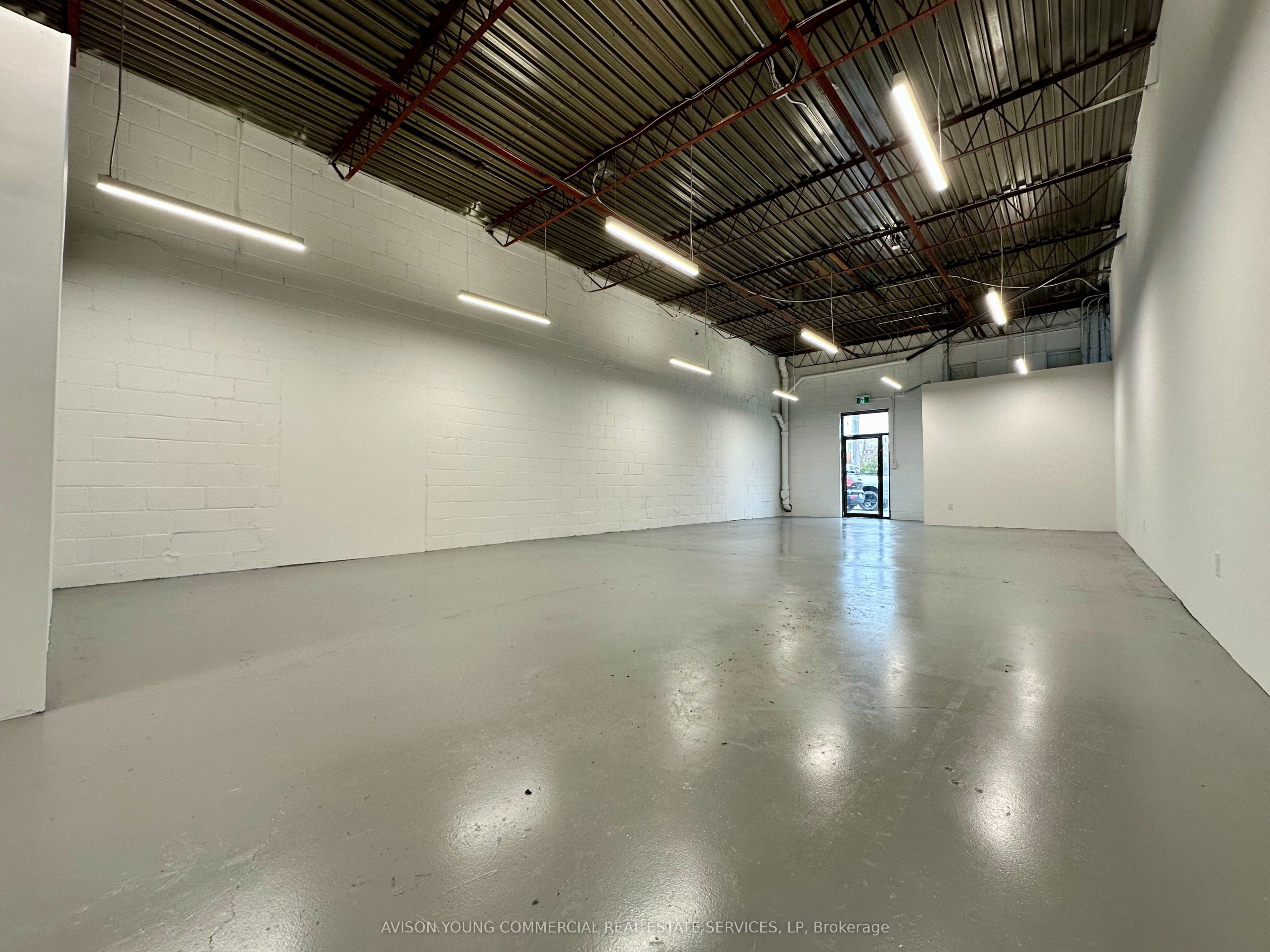 #5 - 89 Bentworth Avenue Property Photo 3