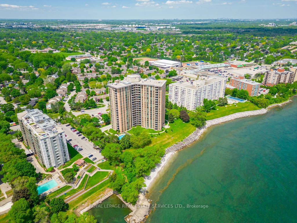 #1504 - 5250 Lakeshore Road Property Photo 3