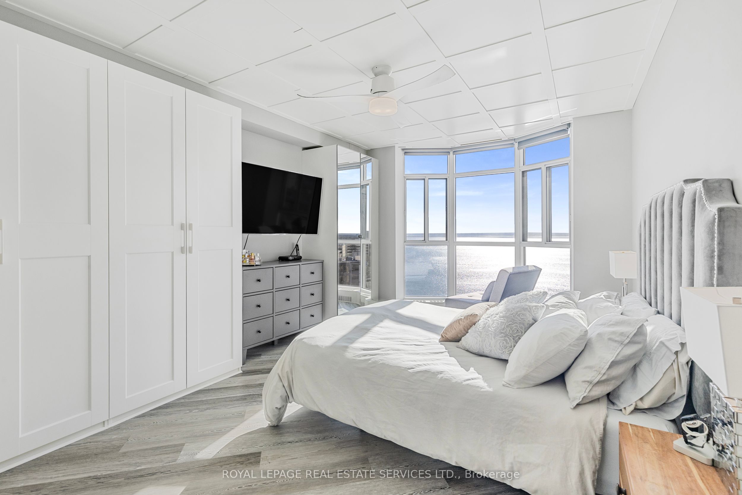 #1504 - 5250 Lakeshore Road Property Photo 19