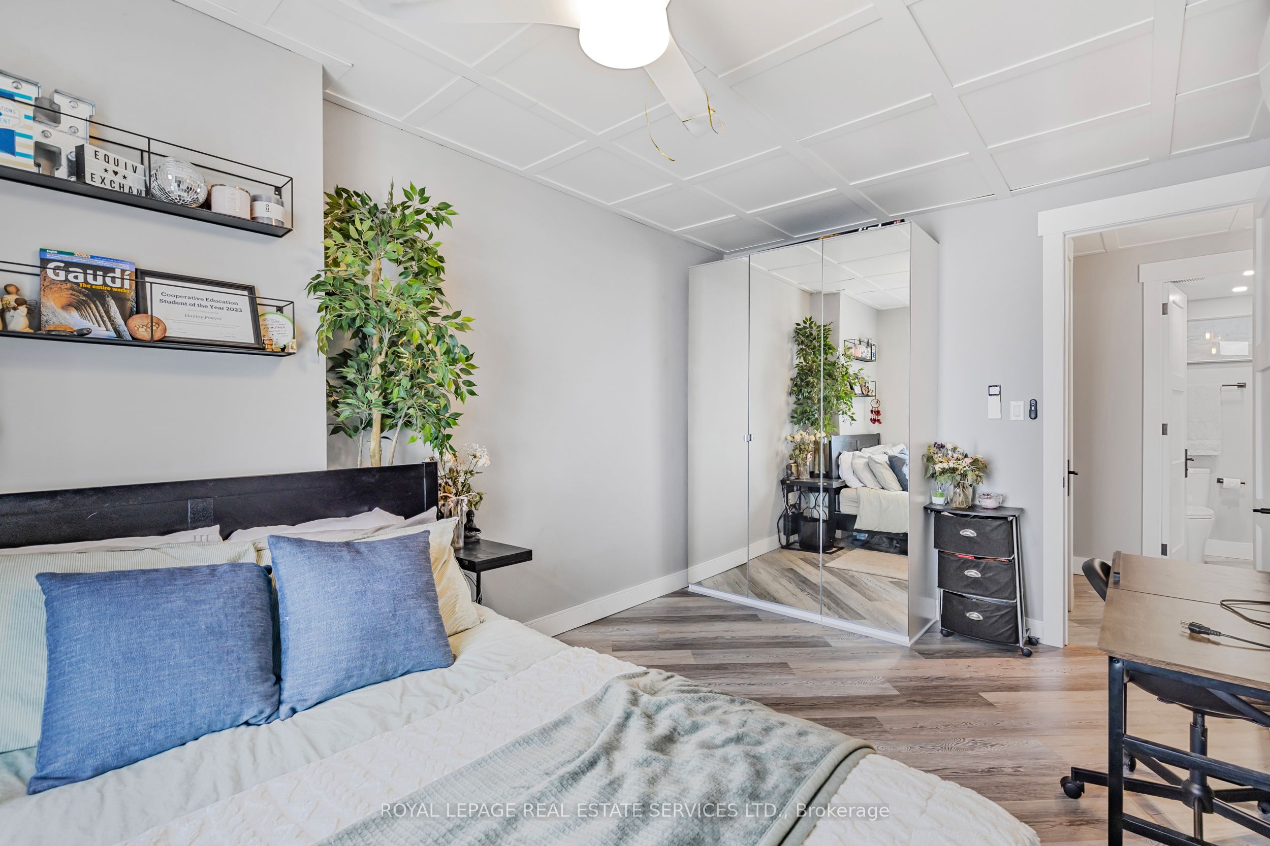 #1504 - 5250 Lakeshore Road Property Photo 24