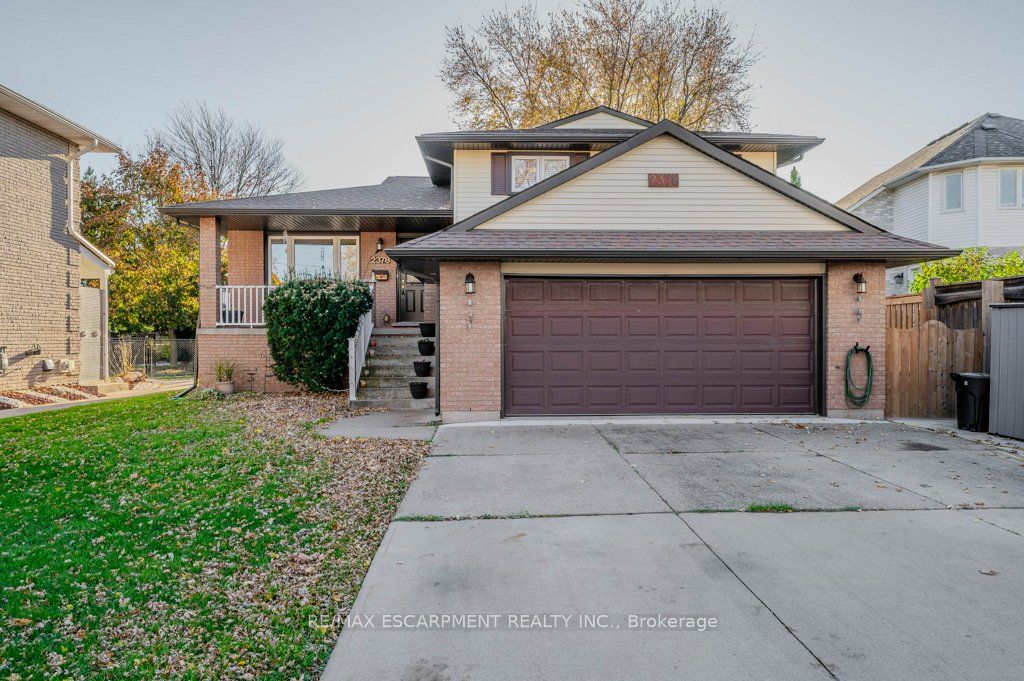 2378 Headon Road Property Photo 1