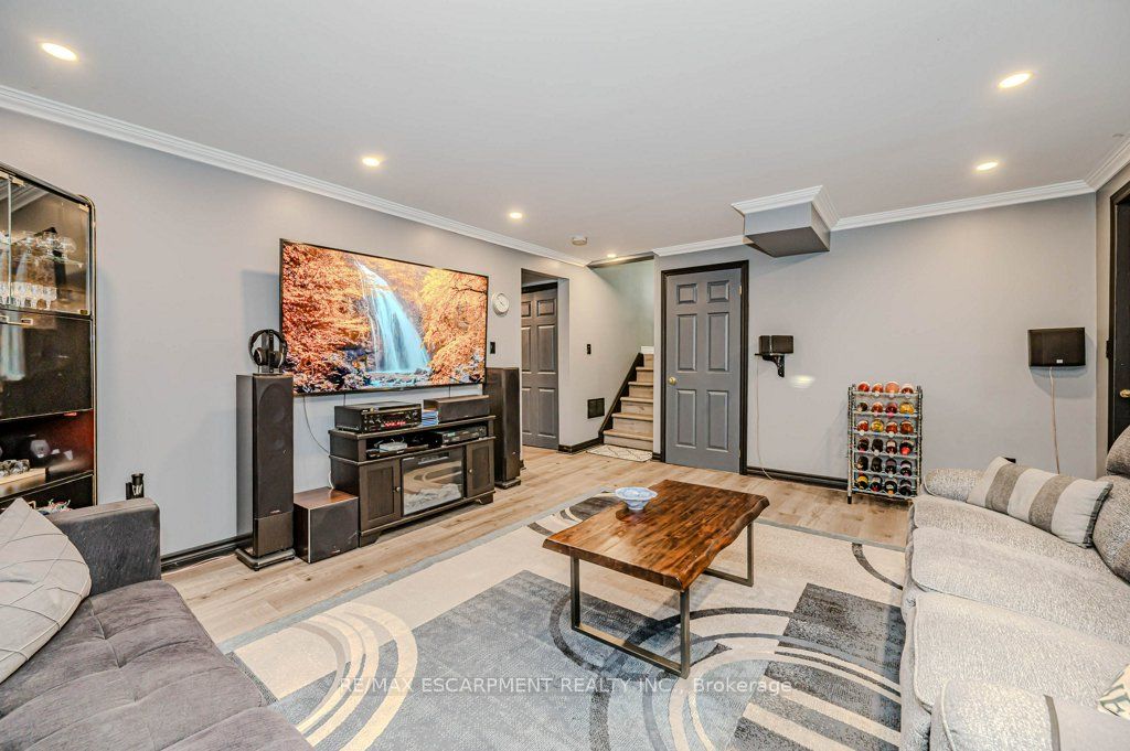 2378 Headon Road Property Photo 26