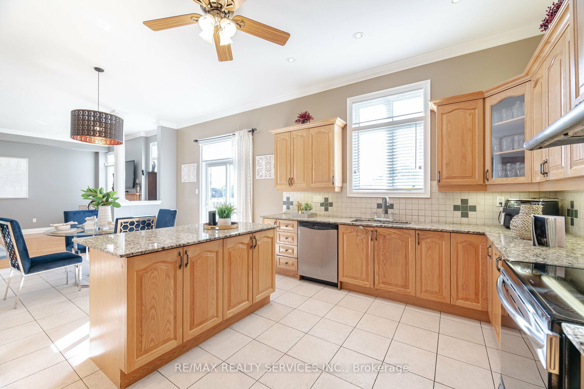 5 Farina Drive Property Photo 17