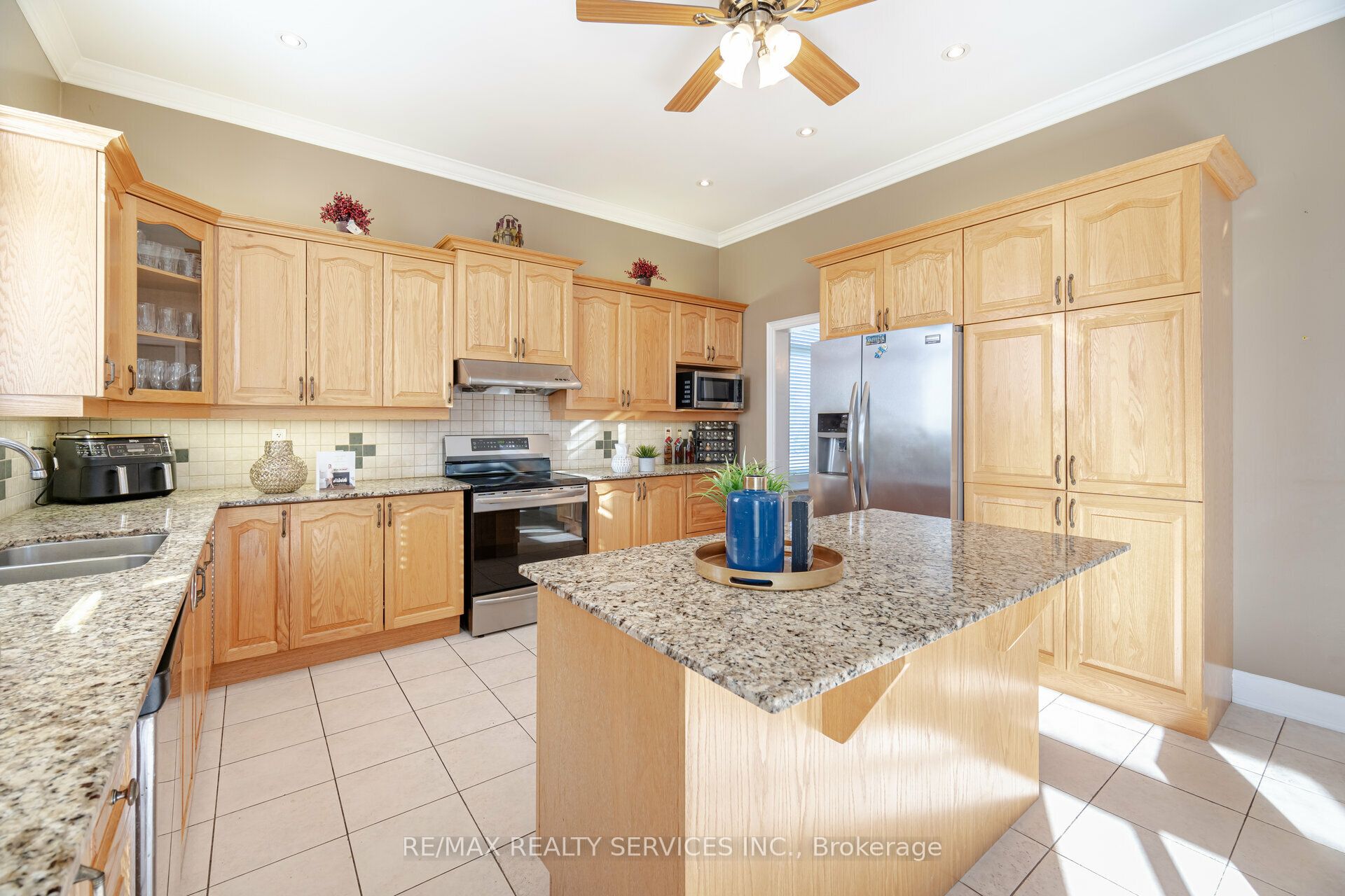 5 Farina Drive Property Photo 18