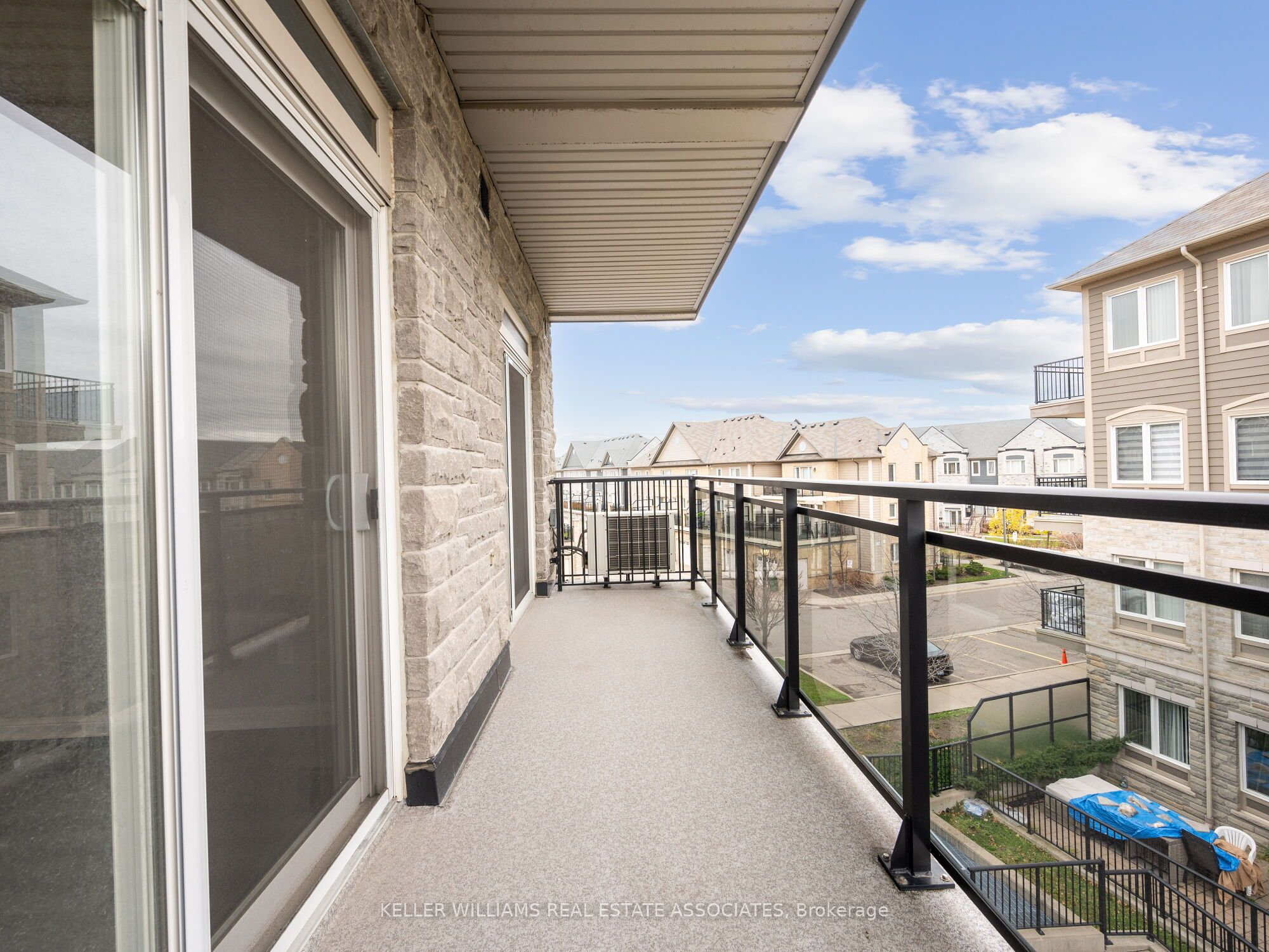 #304 - 3075 Thomas Street Property Photo 25