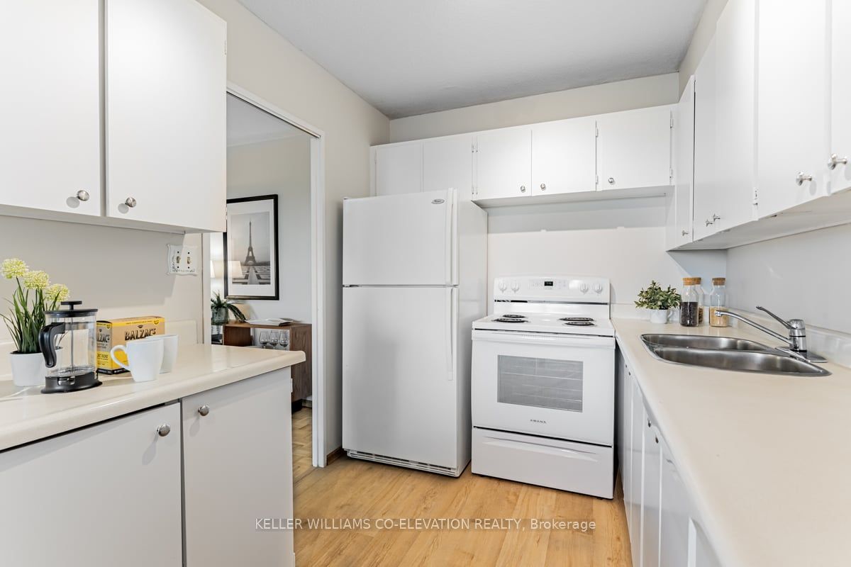 #1305 - 250 Scarlett Road Property Photo 14