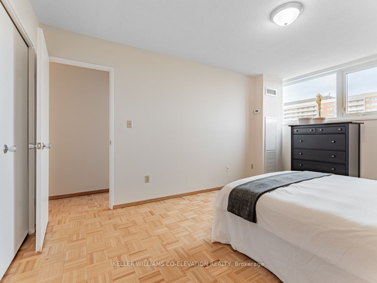 #1305 - 250 Scarlett Road Property Photo 18