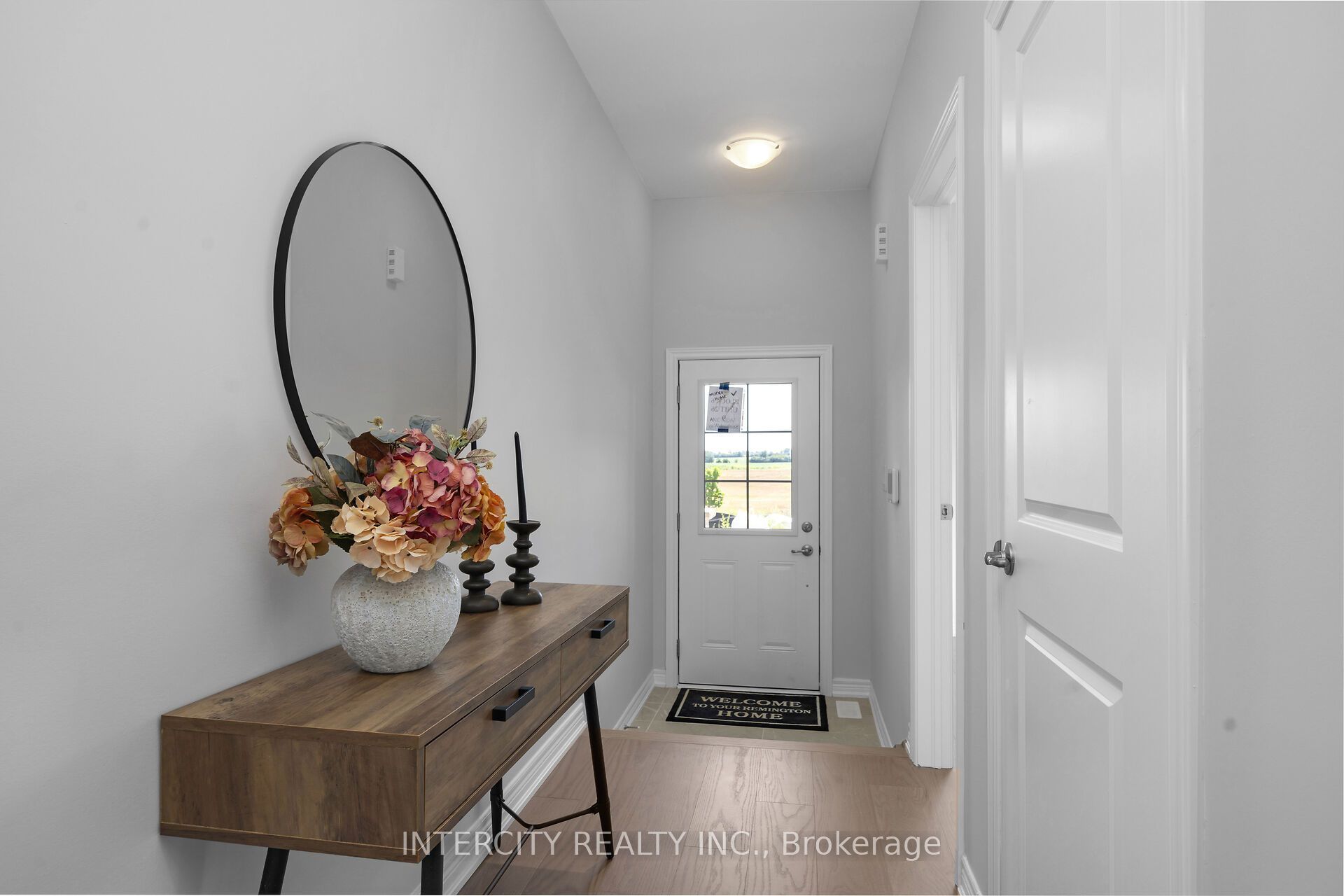 Blk 6 Sunbird Way Th 26 Property Photo 6