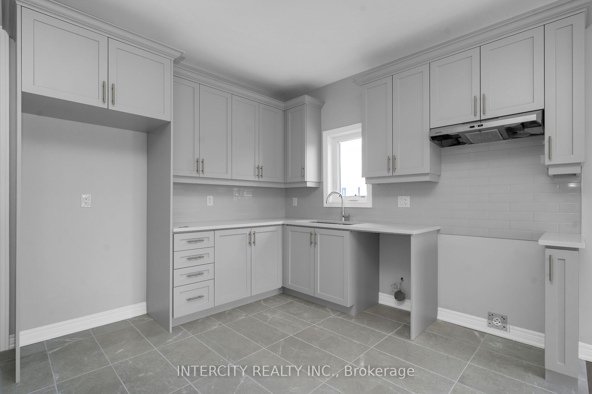 Blk 6 Sunbird Way Th 26 Property Photo 21