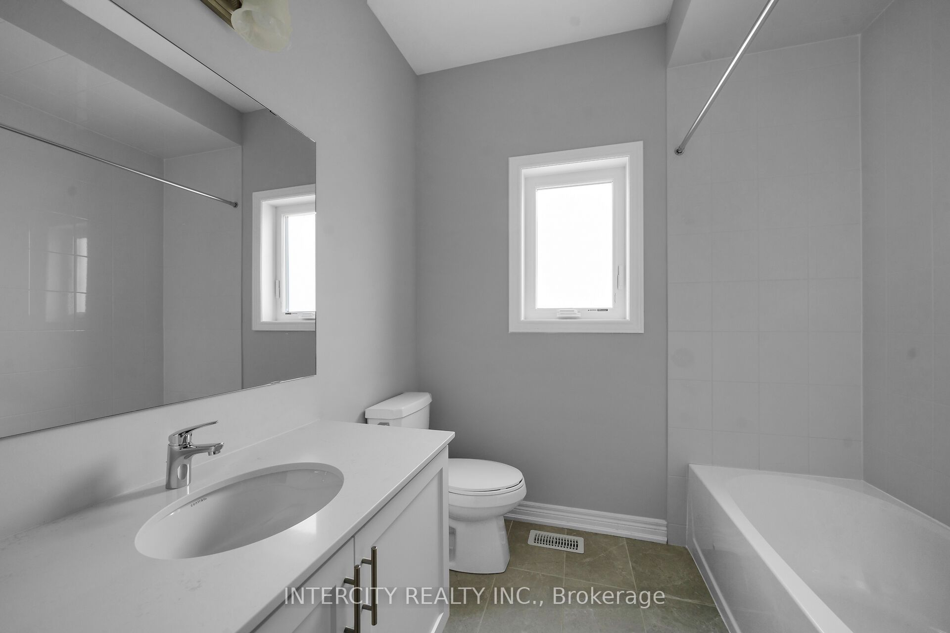 Blk 6 Sunbird Way Th 26 Property Photo 35
