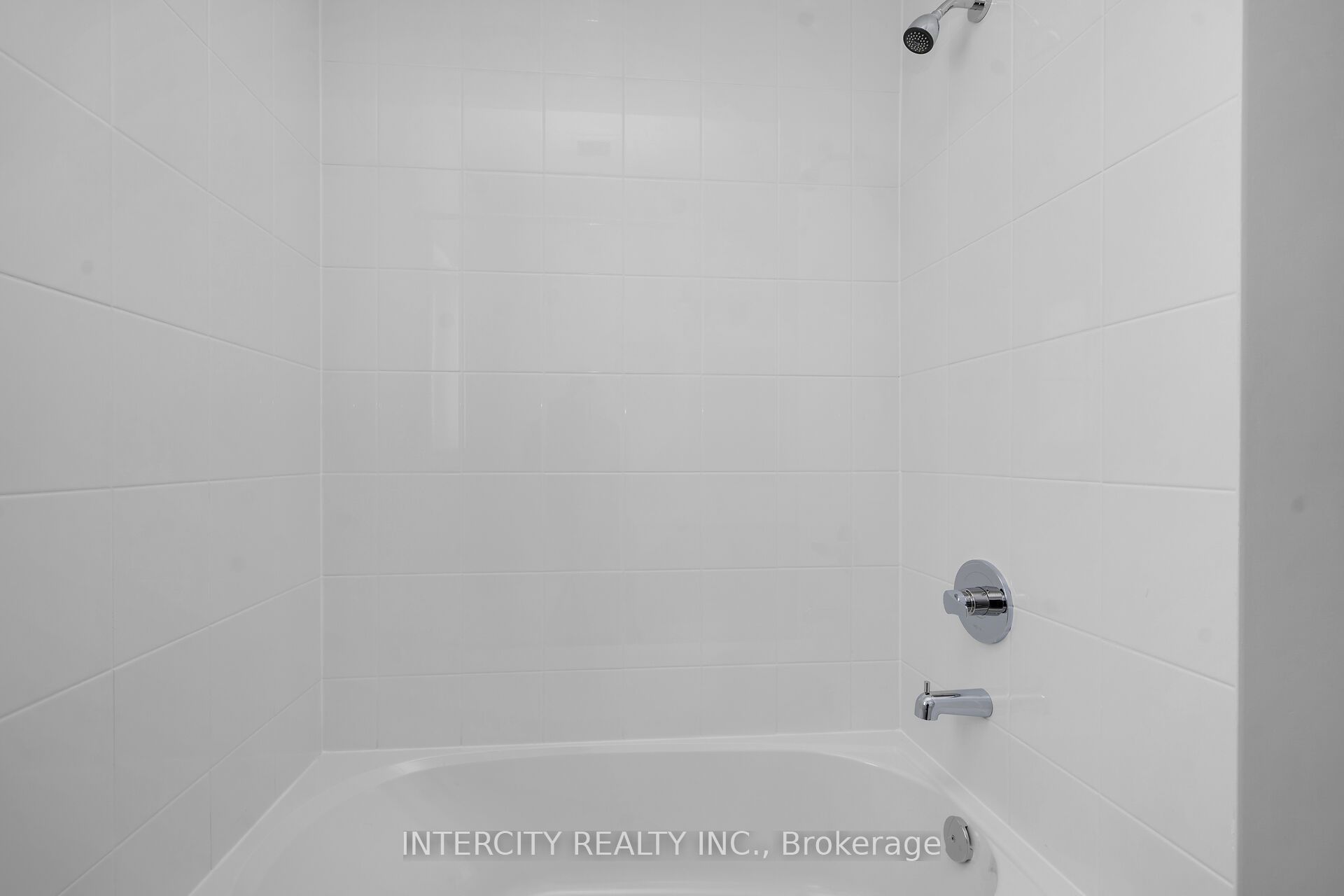 Blk 6 Sunbird Way Th 26 Property Photo 37