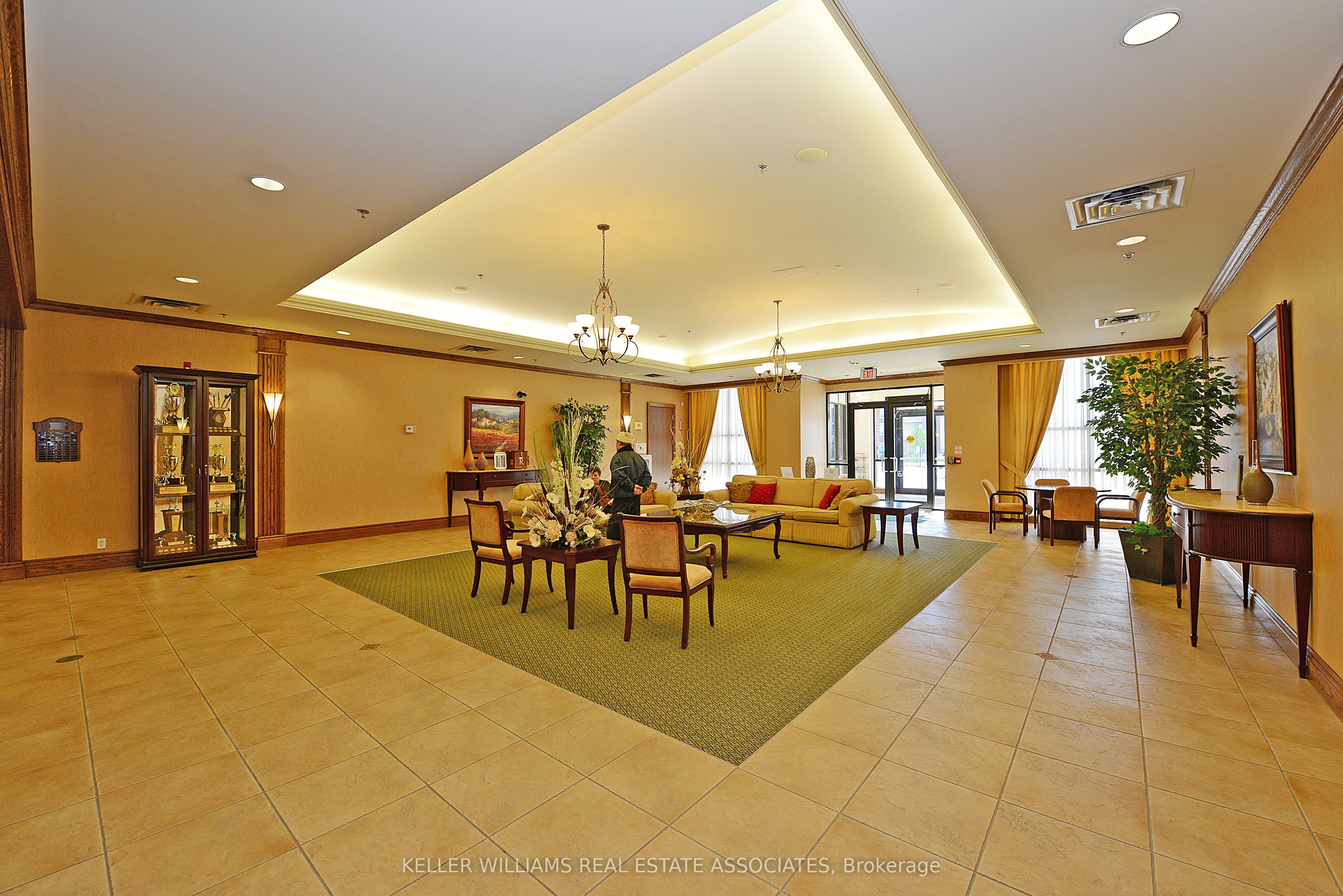 #208 - 35 Via Rosedale Property Photo 4