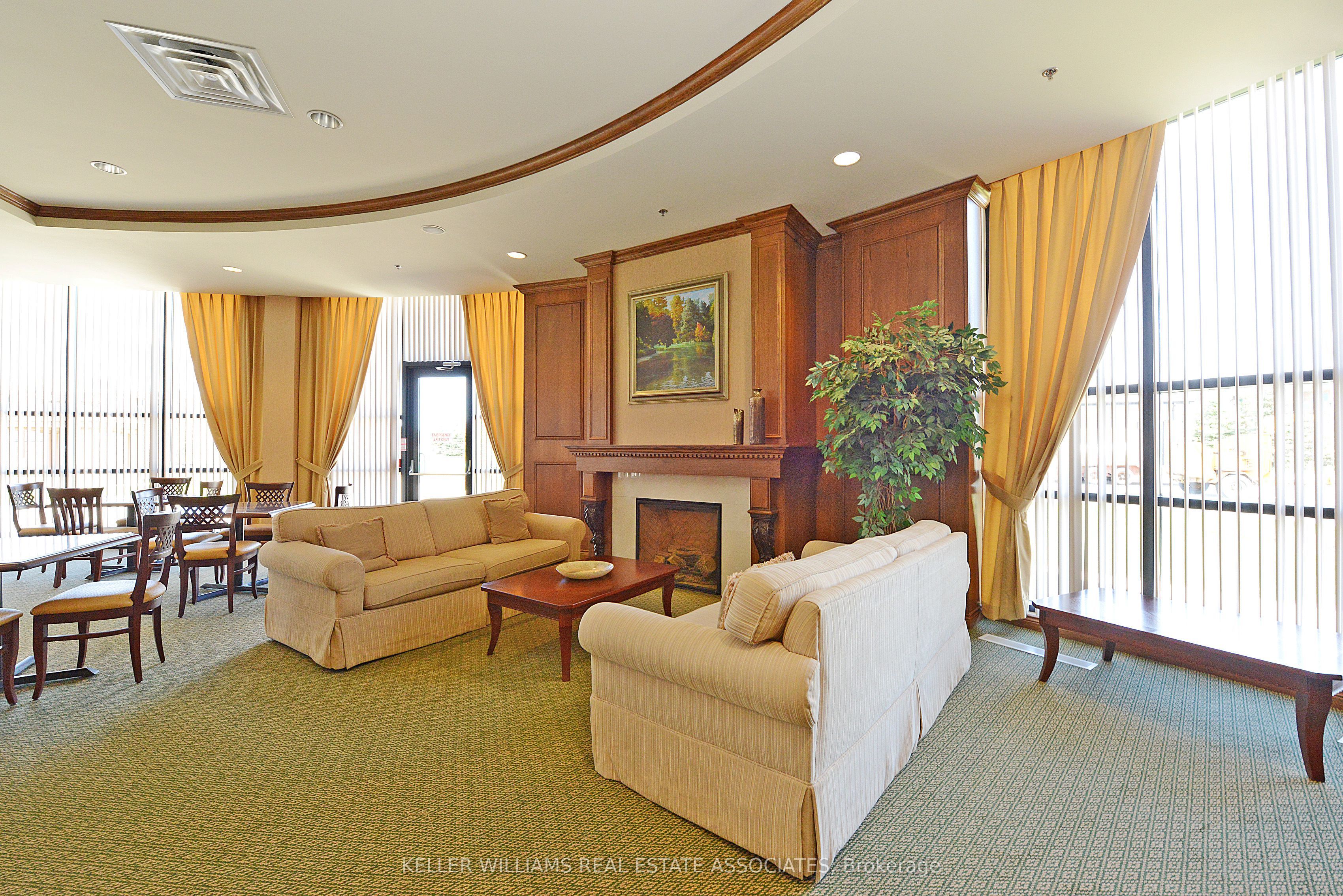 #208 - 35 Via Rosedale Property Photo 5