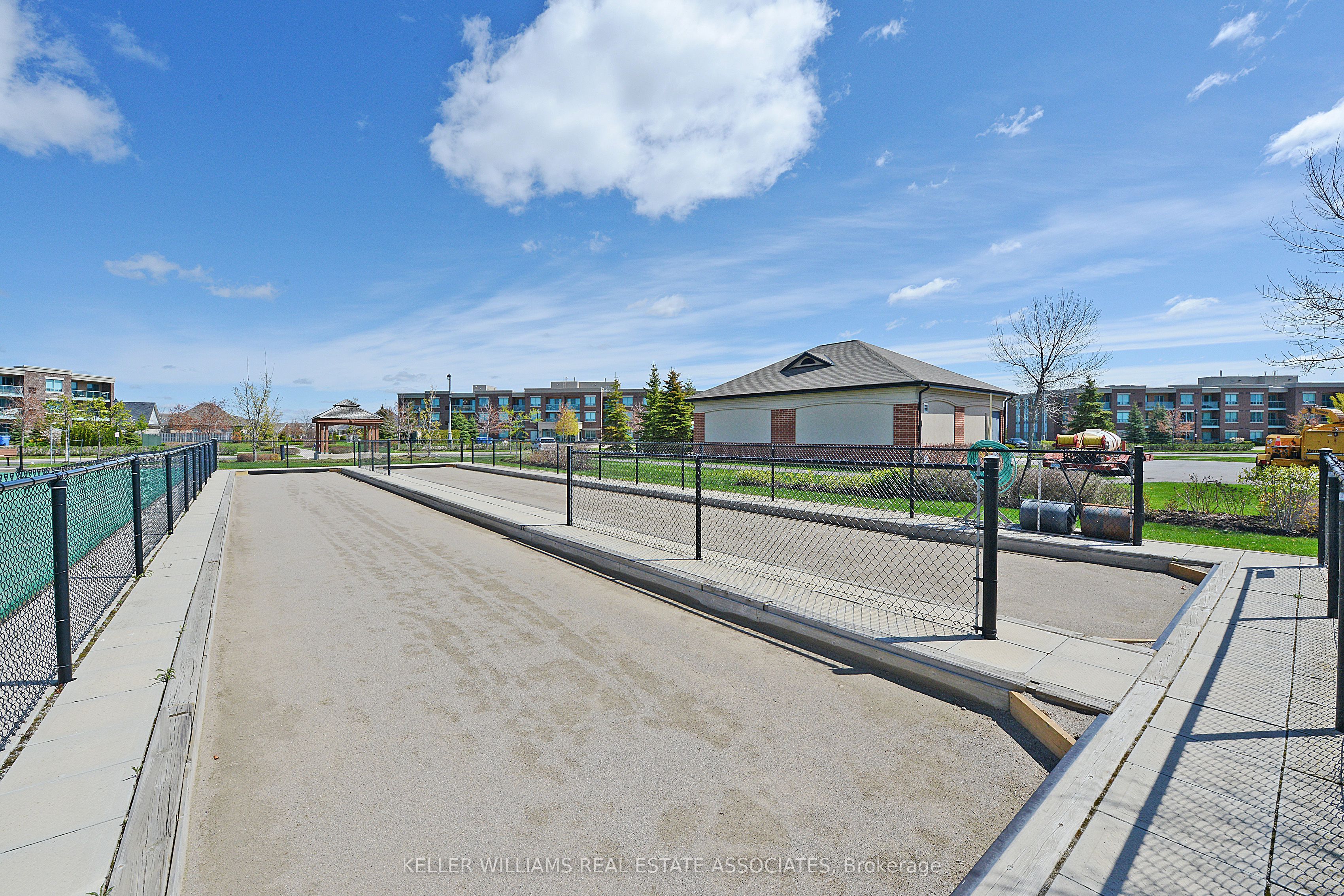 #208 - 35 Via Rosedale Property Photo 13