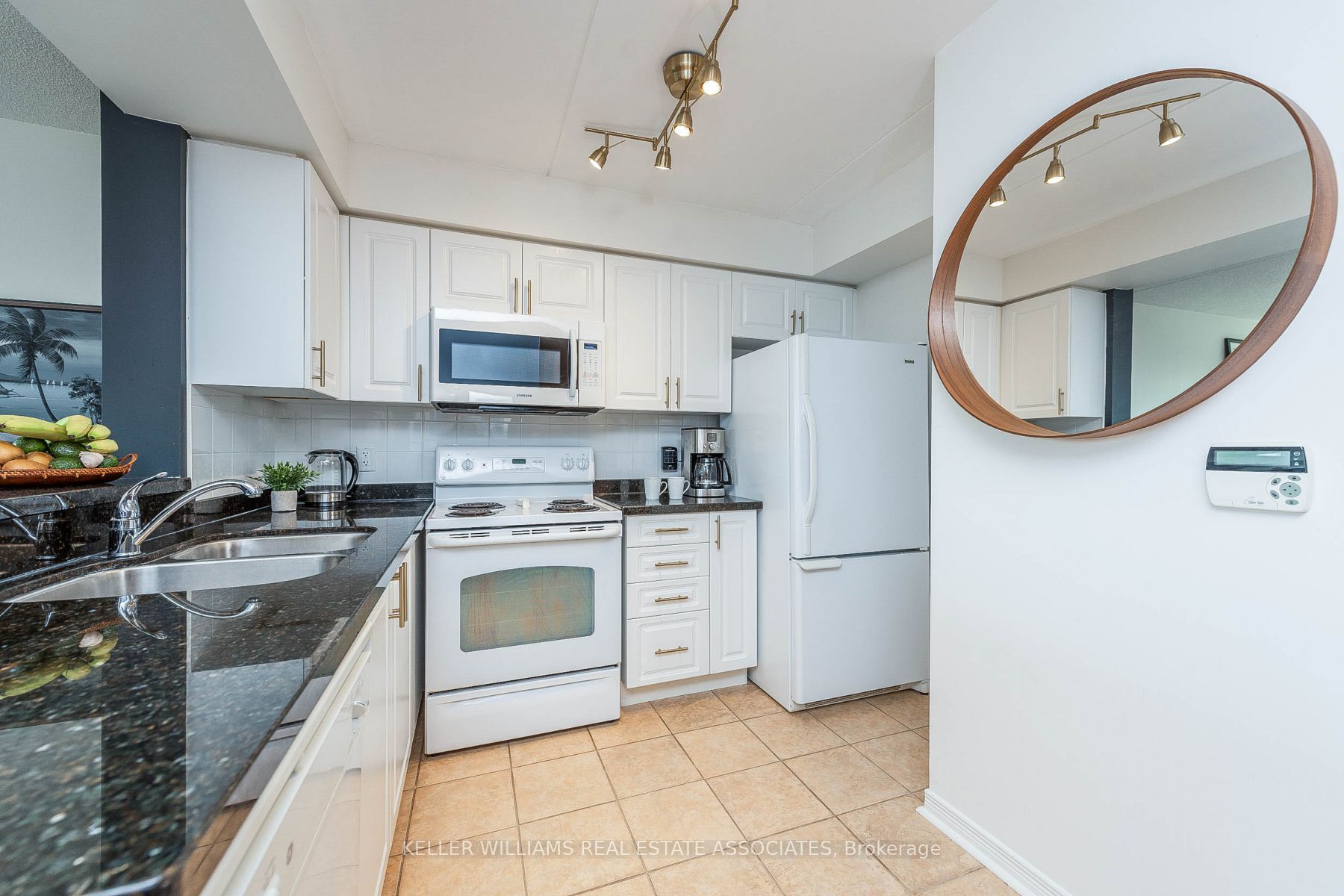 #208 - 35 Via Rosedale Property Photo 28