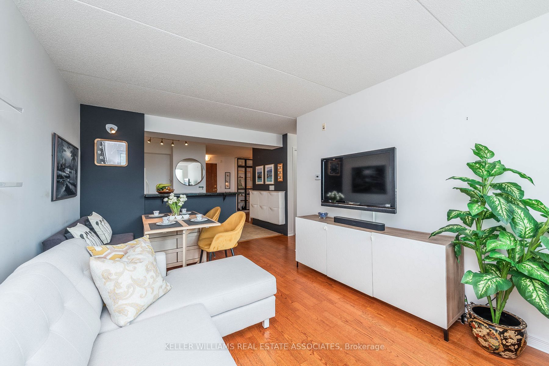 #208 - 35 Via Rosedale Property Photo 30
