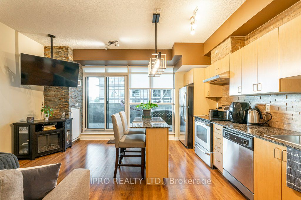 #408 - 155 Legion Road Property Photo 6