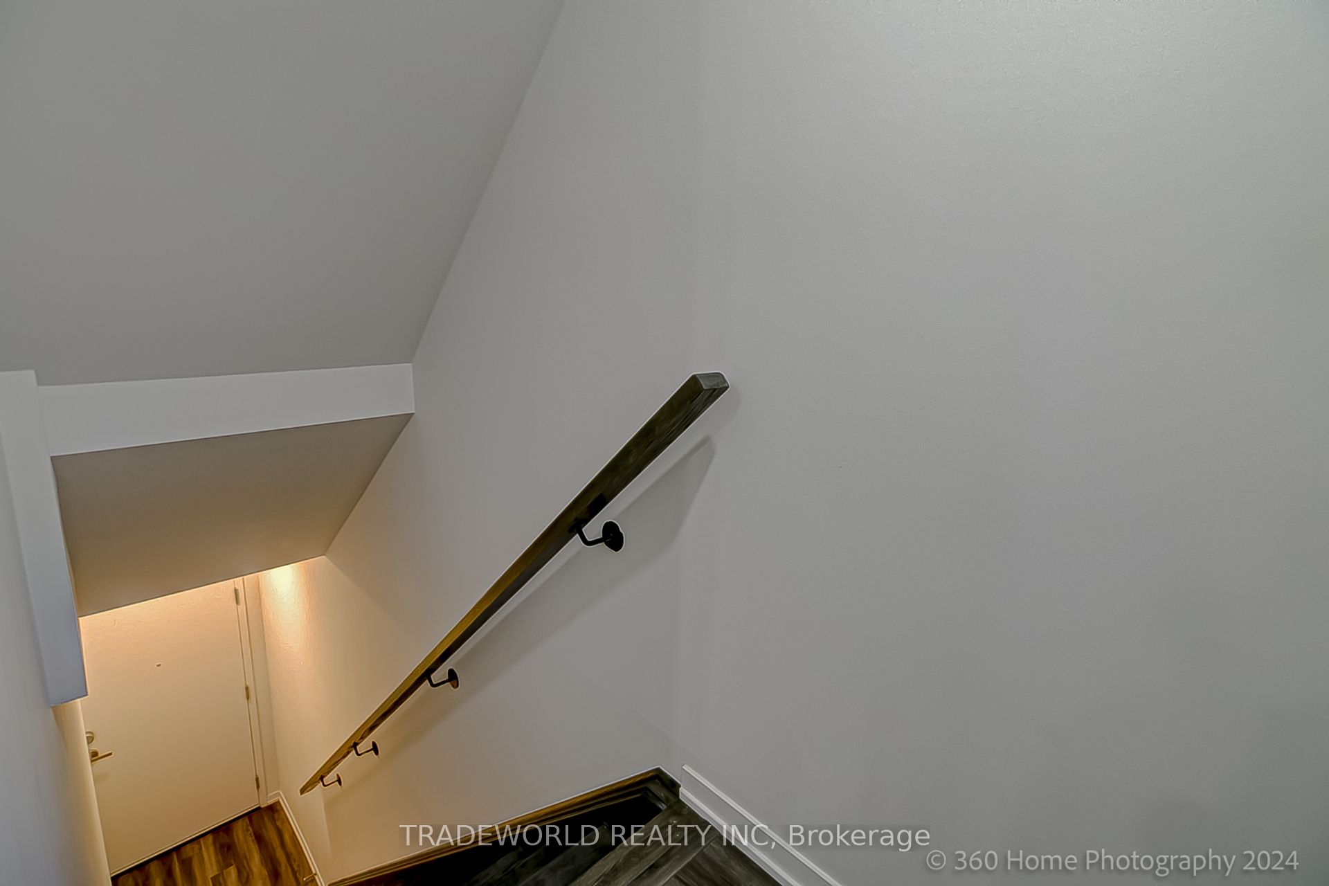 #13 - 260 Twelfth Street Property Photo 20