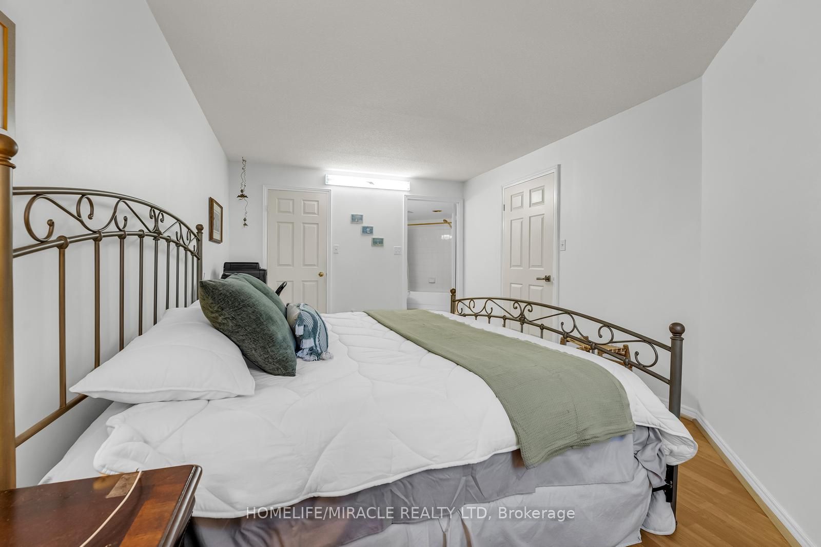 #714 - 1001 Cedarglen Gate Property Photo 24