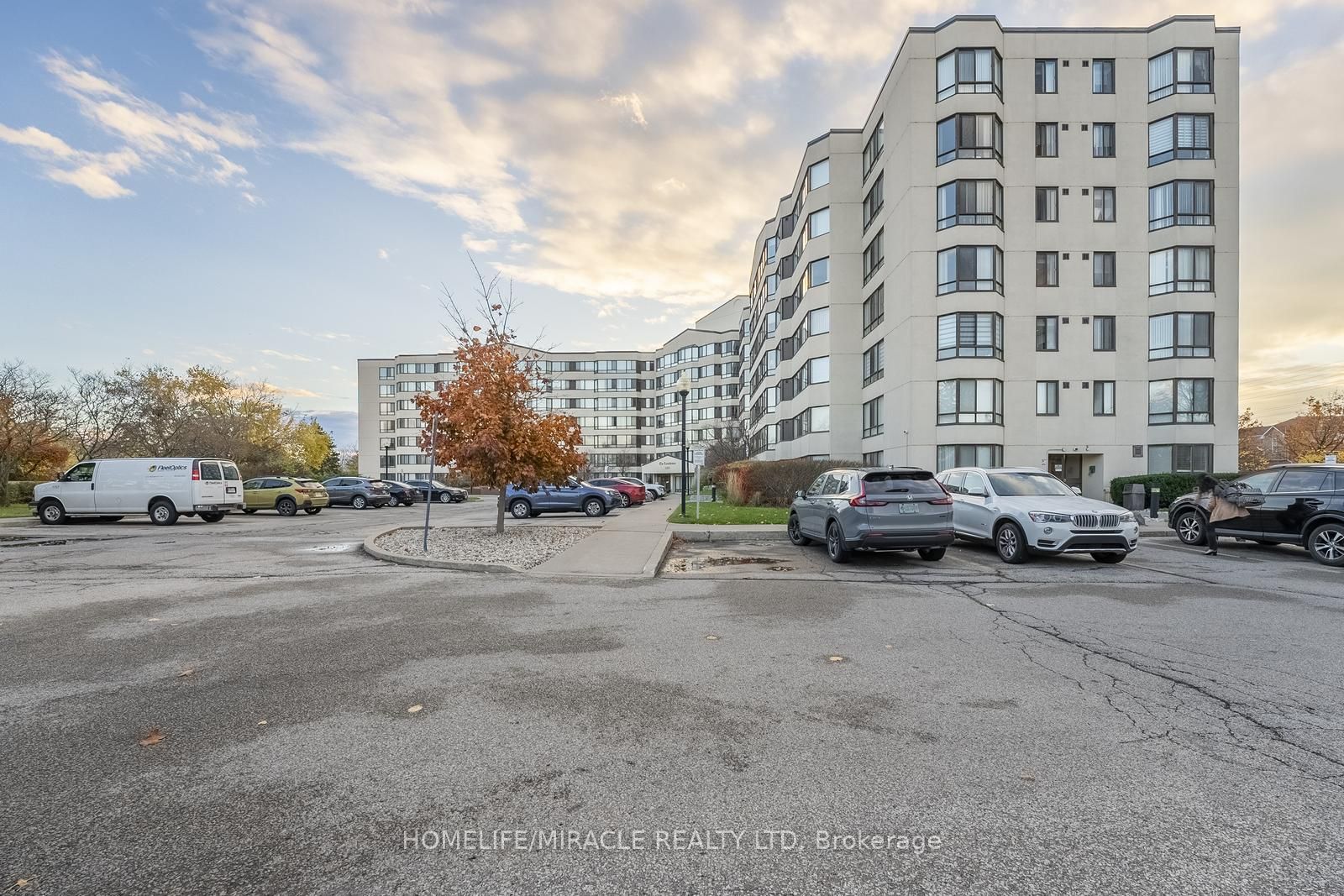 #714 - 1001 Cedarglen Gate Property Photo 34
