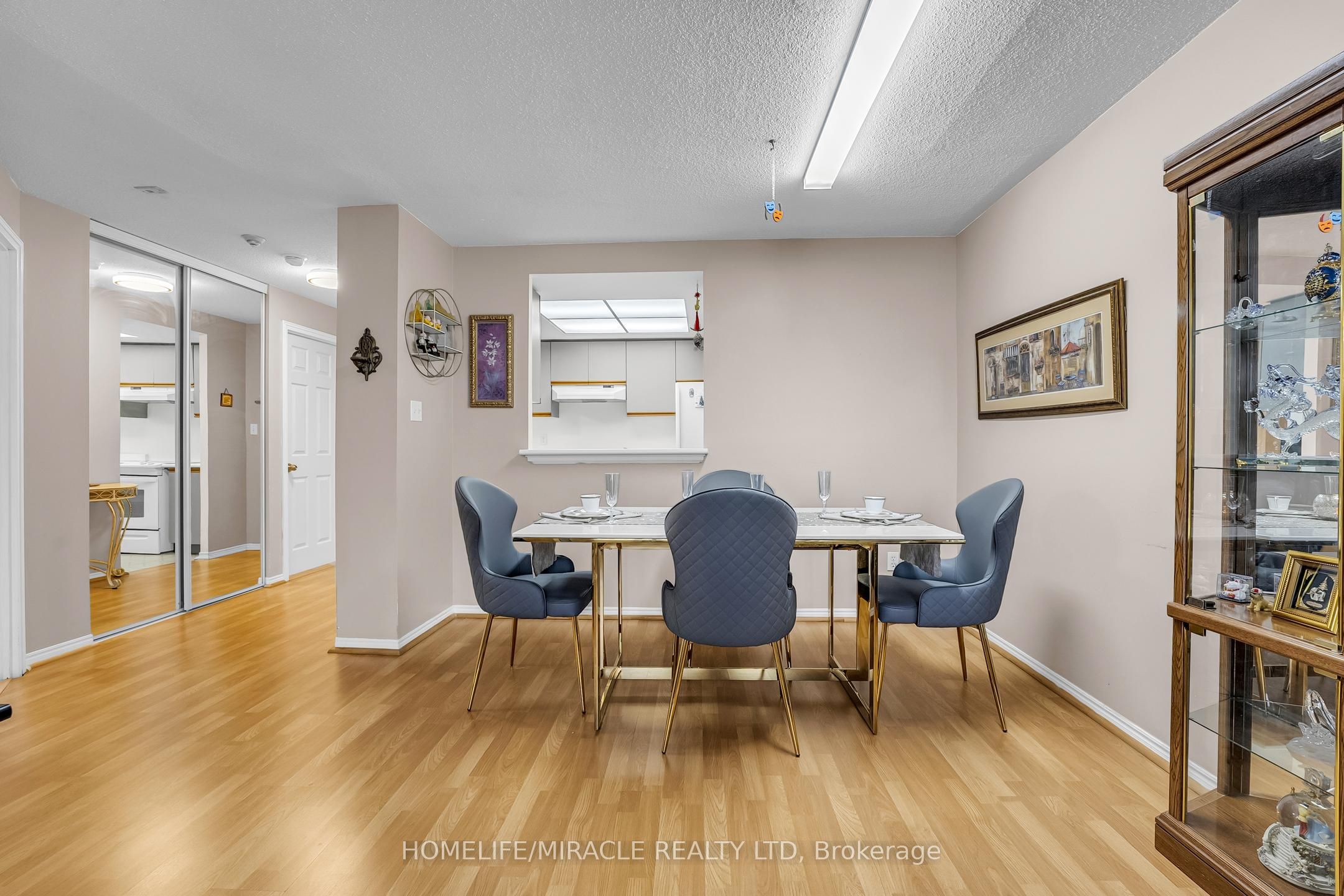 #714 - 1001 Cedarglen Gate Property Photo 53
