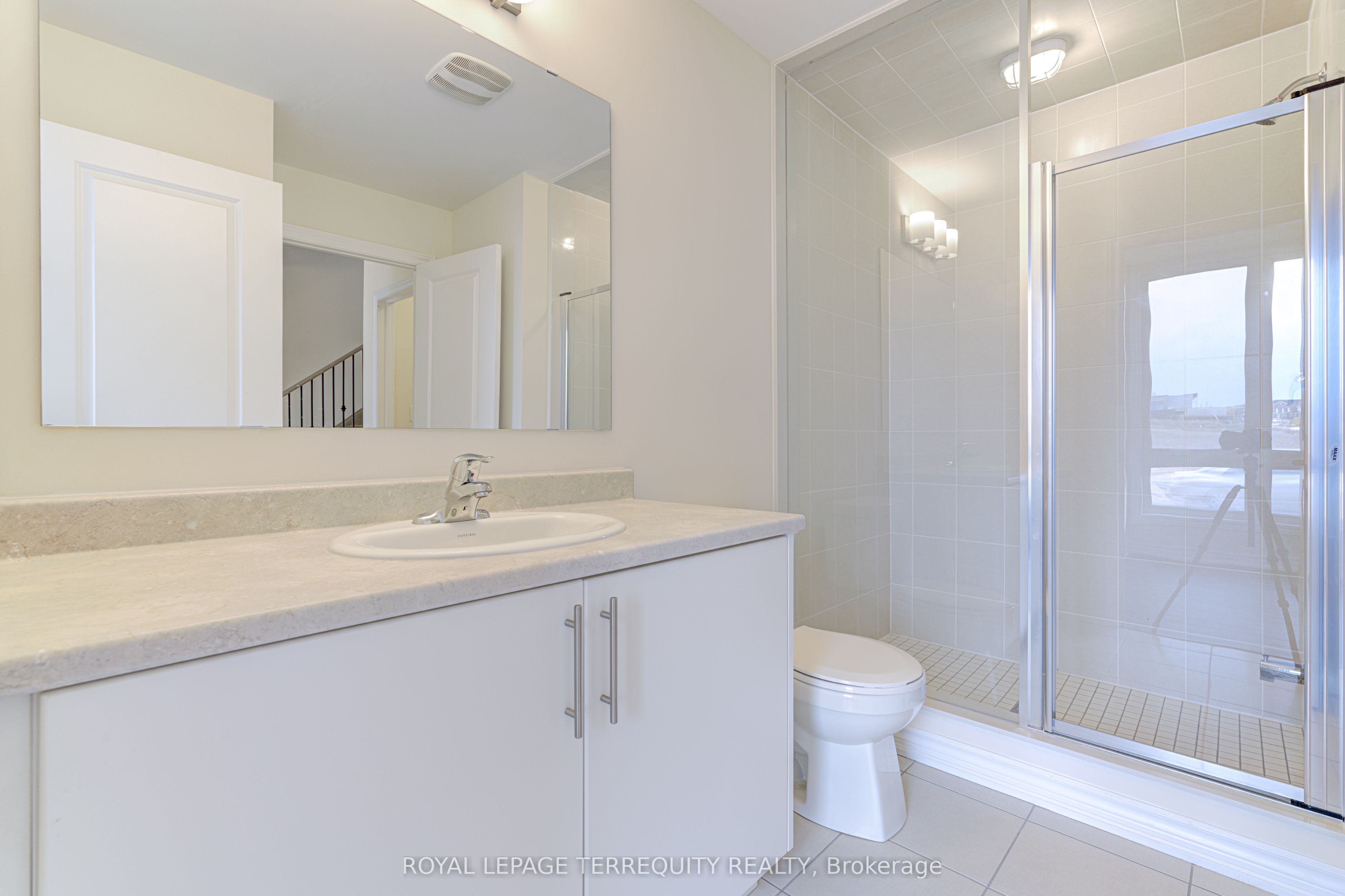 3135 Meadowridge Drive Property Photo 6
