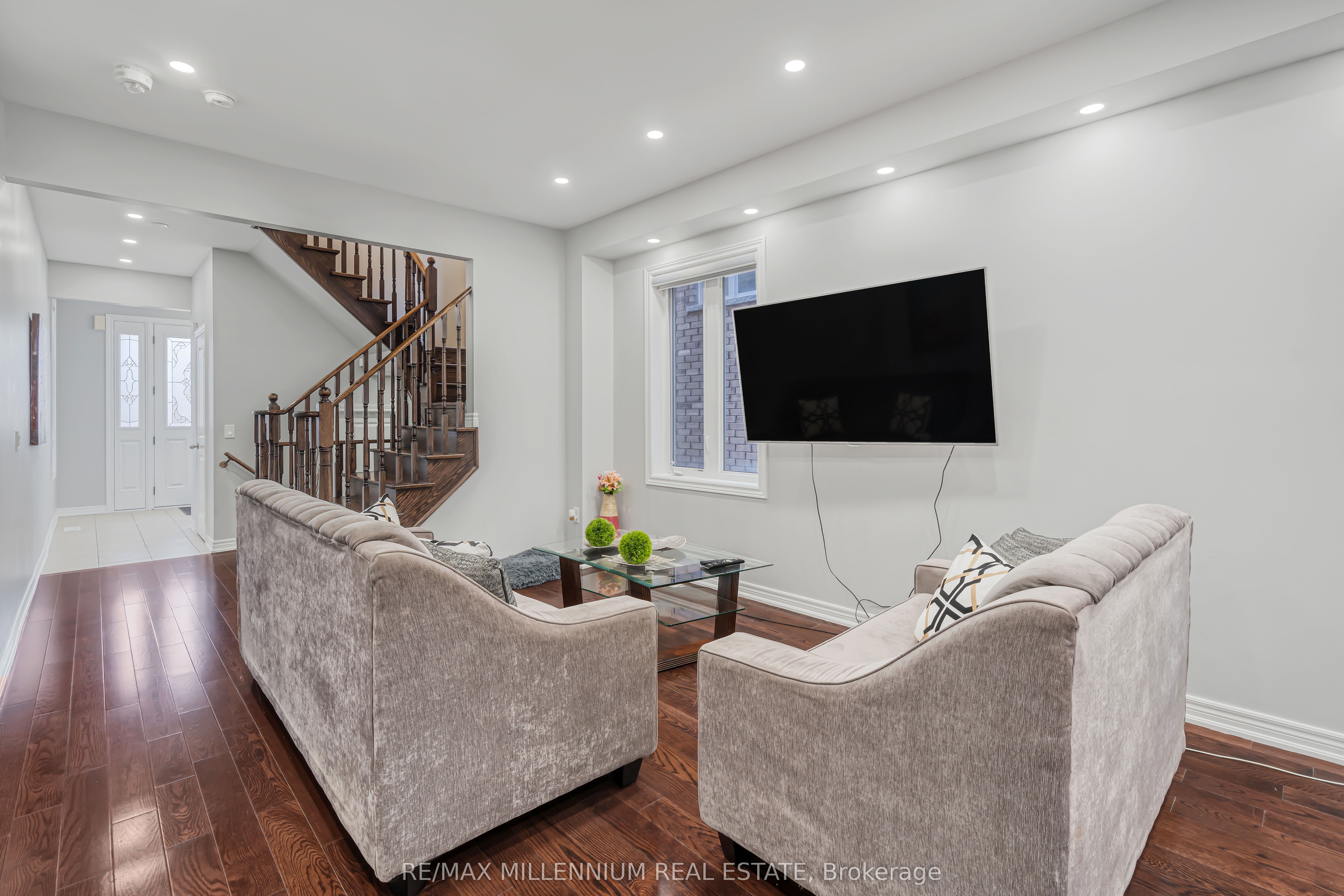 302 Buick Boulevard Property Photo 6