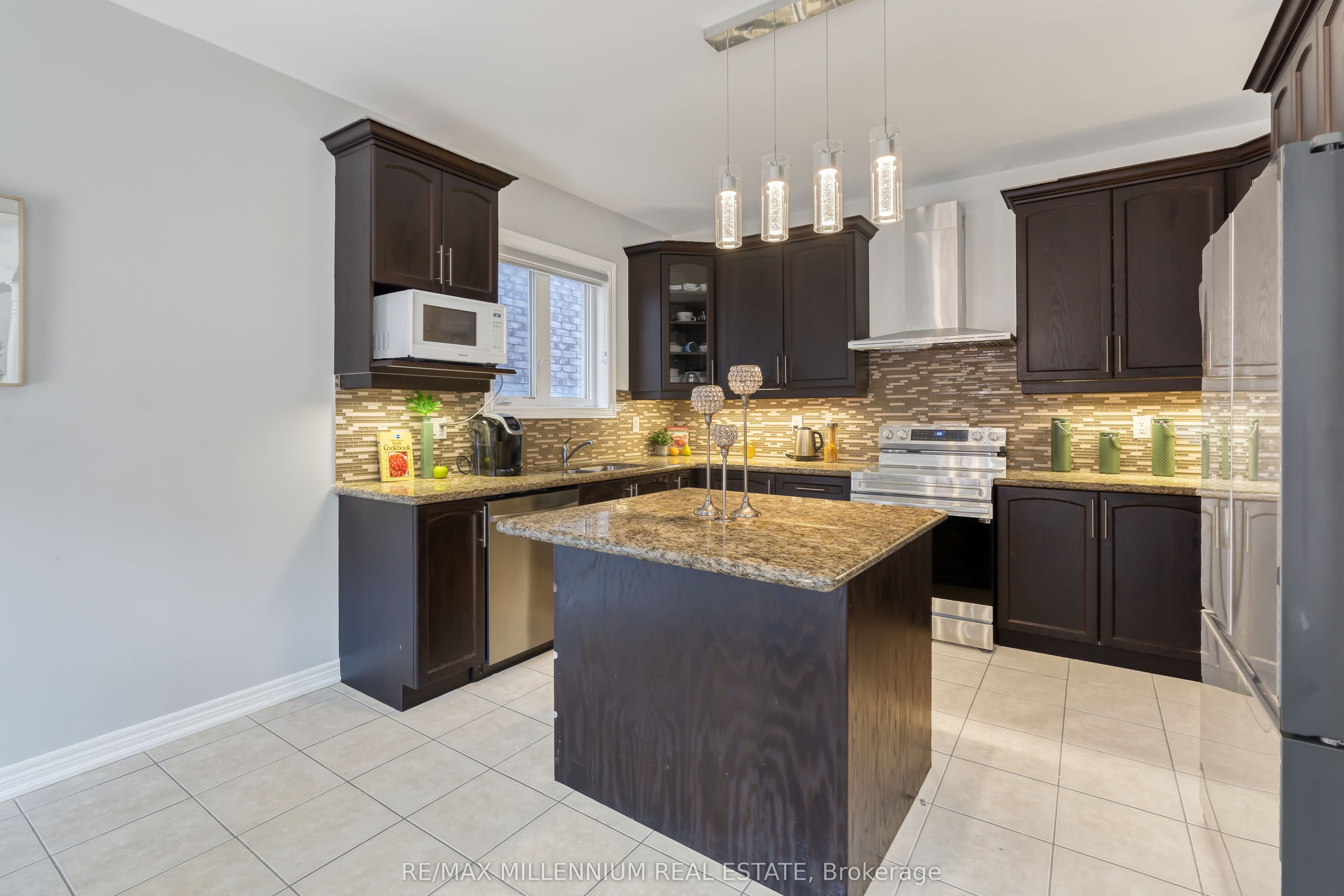 302 Buick Boulevard Property Photo 12