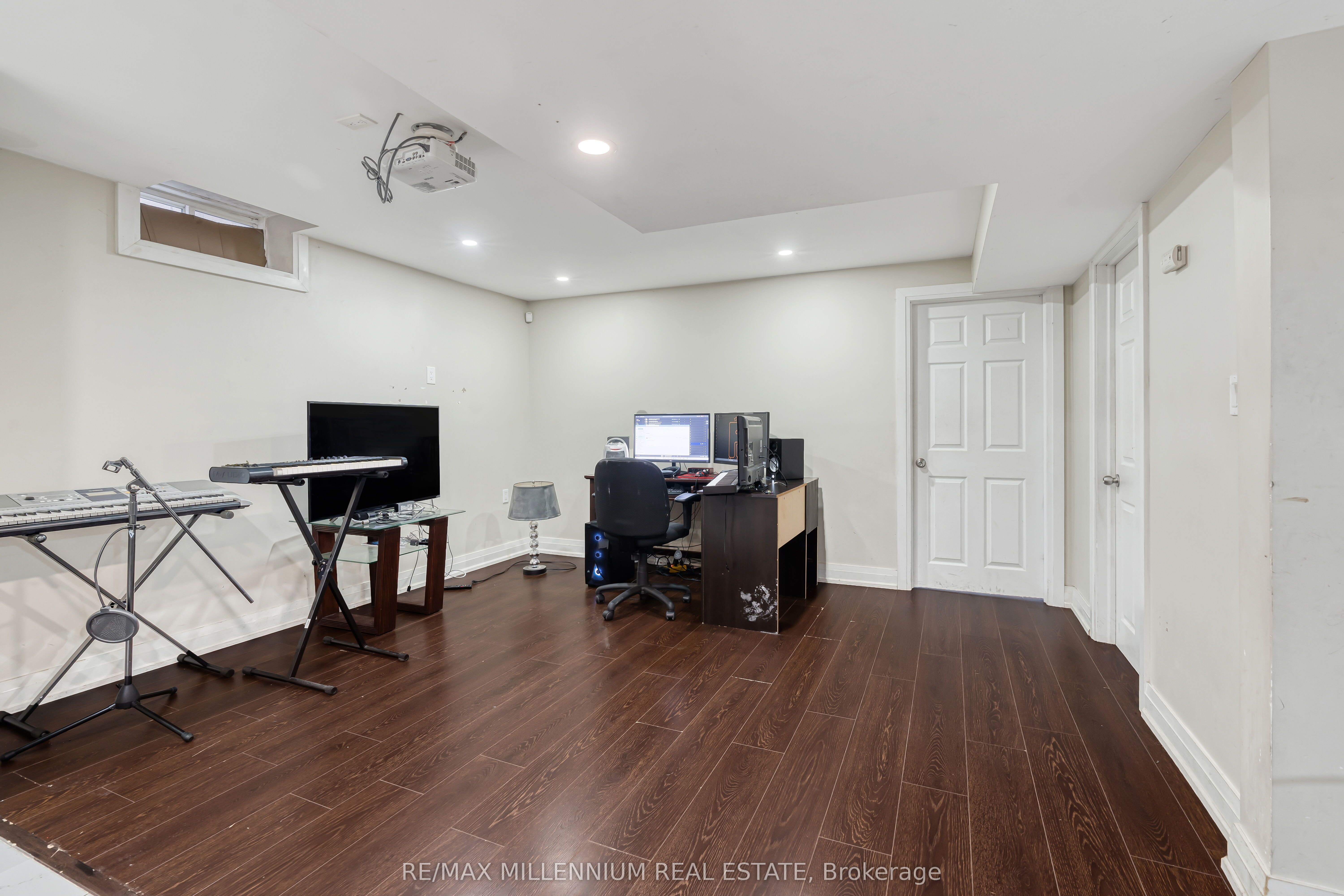 302 Buick Boulevard Property Photo 32