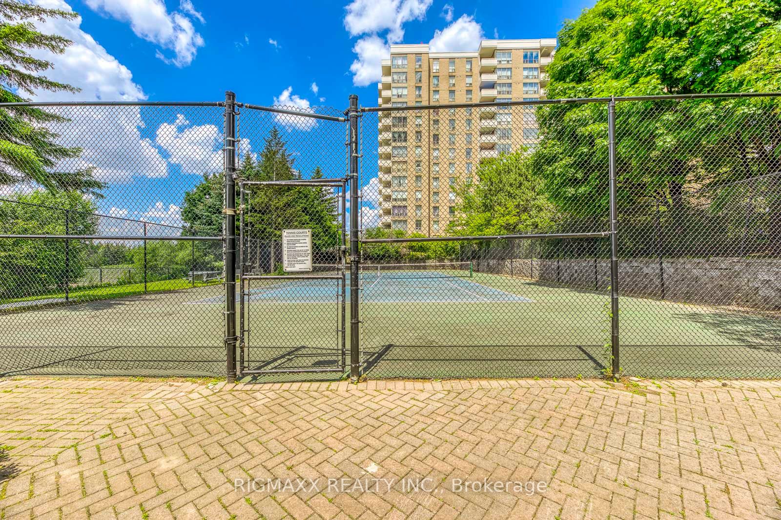 #1604 - 30 Malta Avenue Property Photo 13