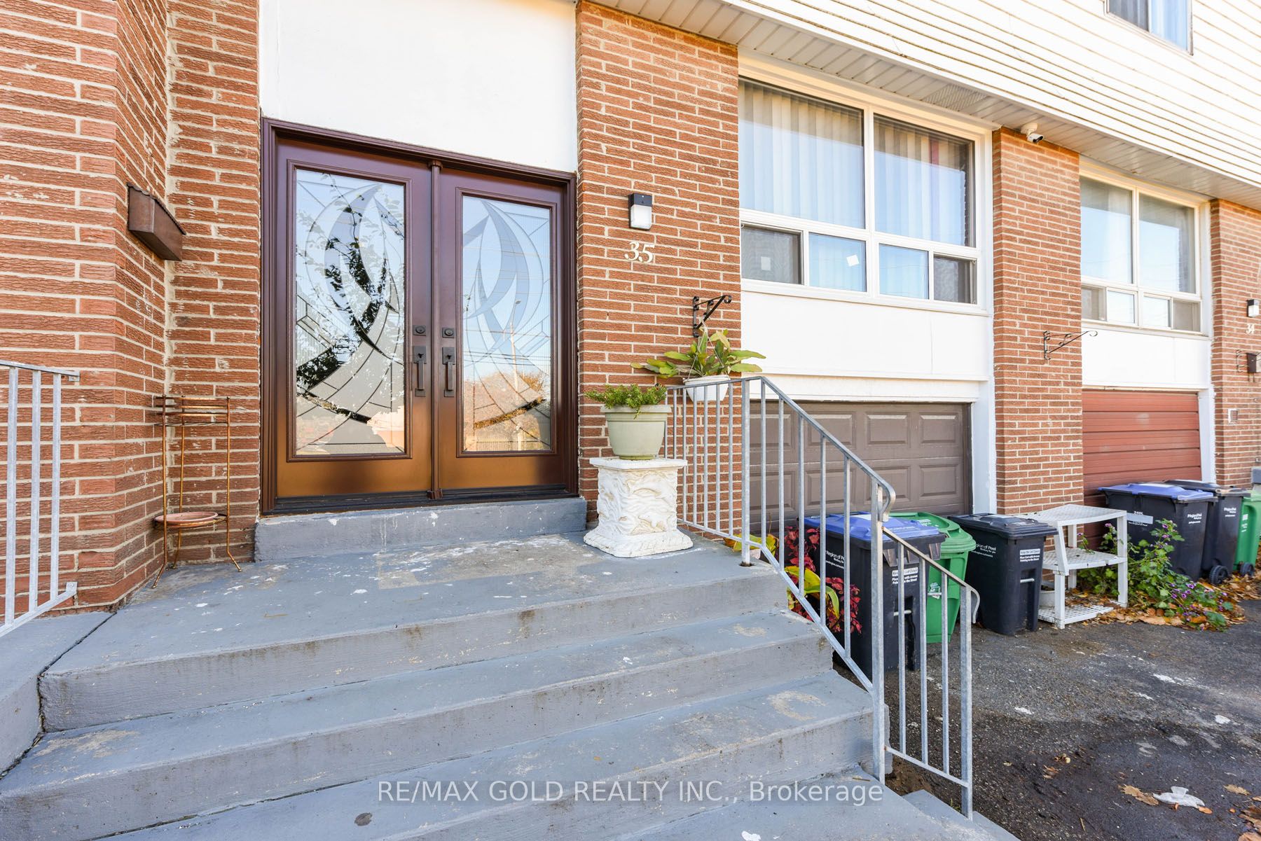 #35 - 7500 Goreway Drive Property Photo 1