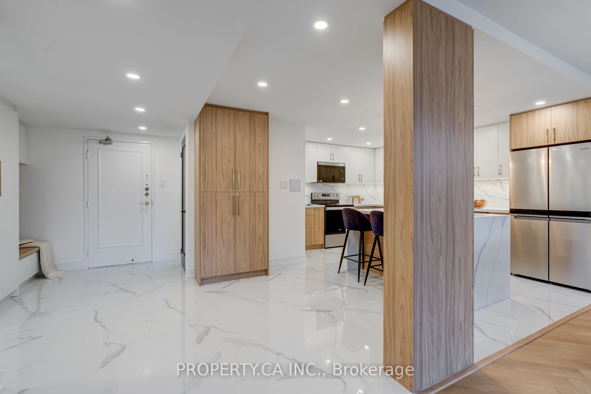 #306 - 2175 Marine Drive Property Photo 5