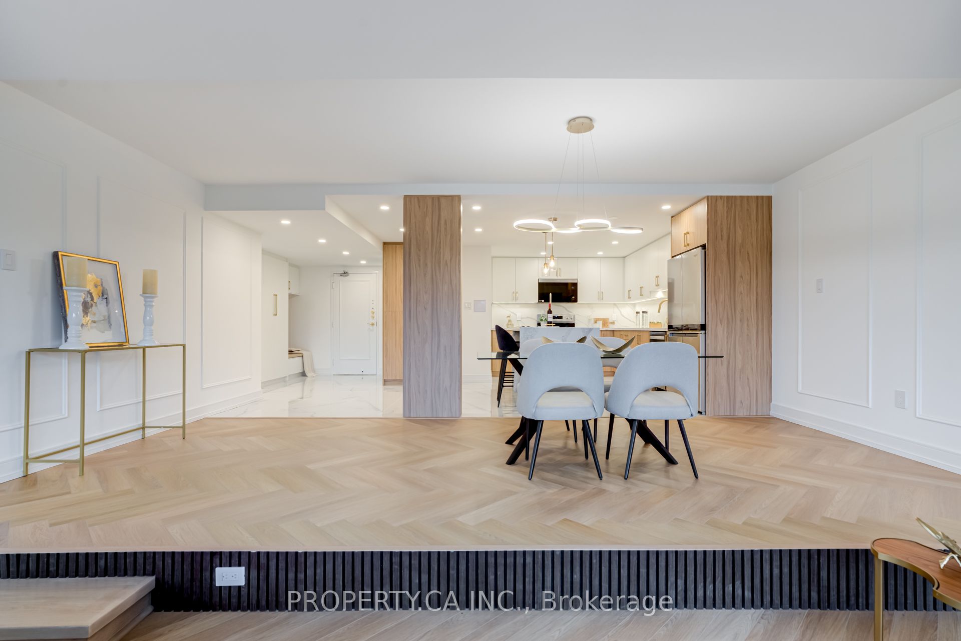 #306 - 2175 Marine Drive Property Photo 12