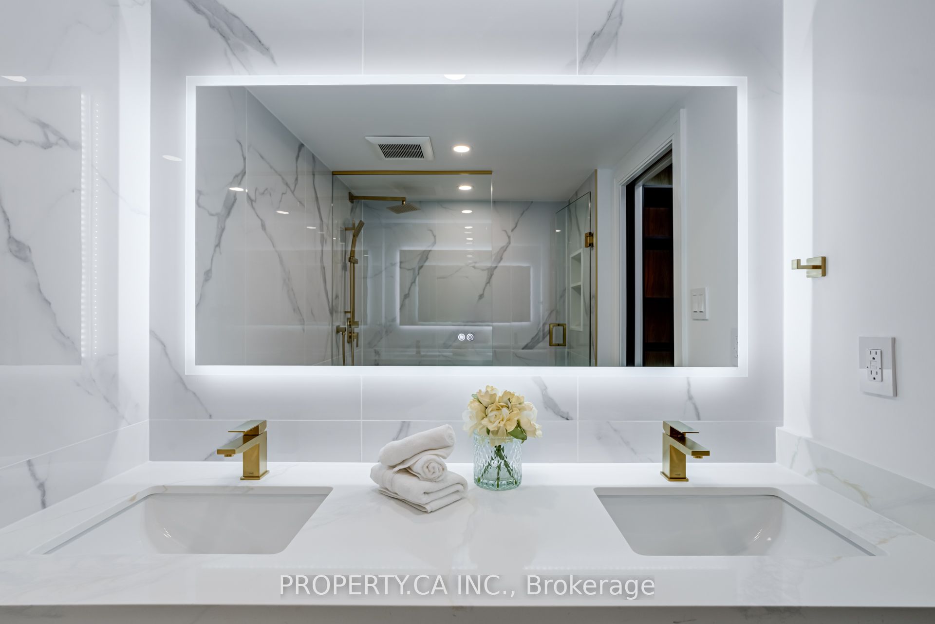 #306 - 2175 Marine Drive Property Photo 26