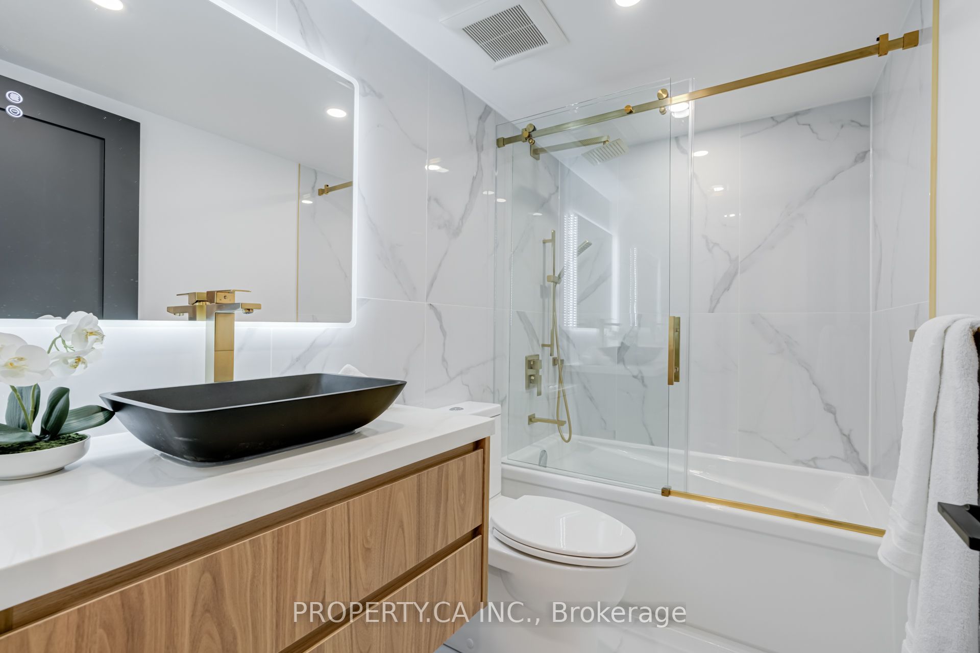 #306 - 2175 Marine Drive Property Photo 29