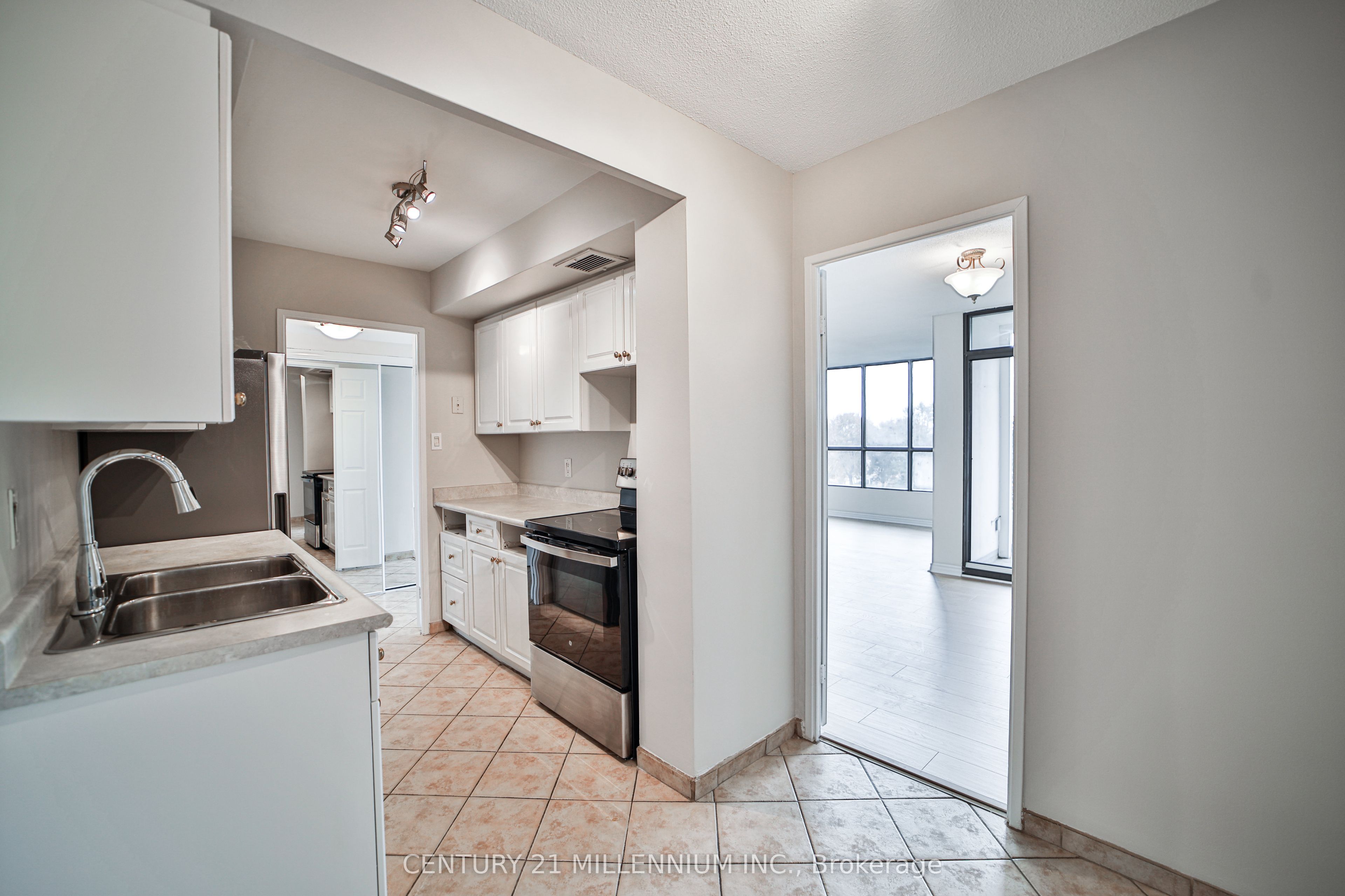 #506 - 1333 Bloor Street Property Photo 6