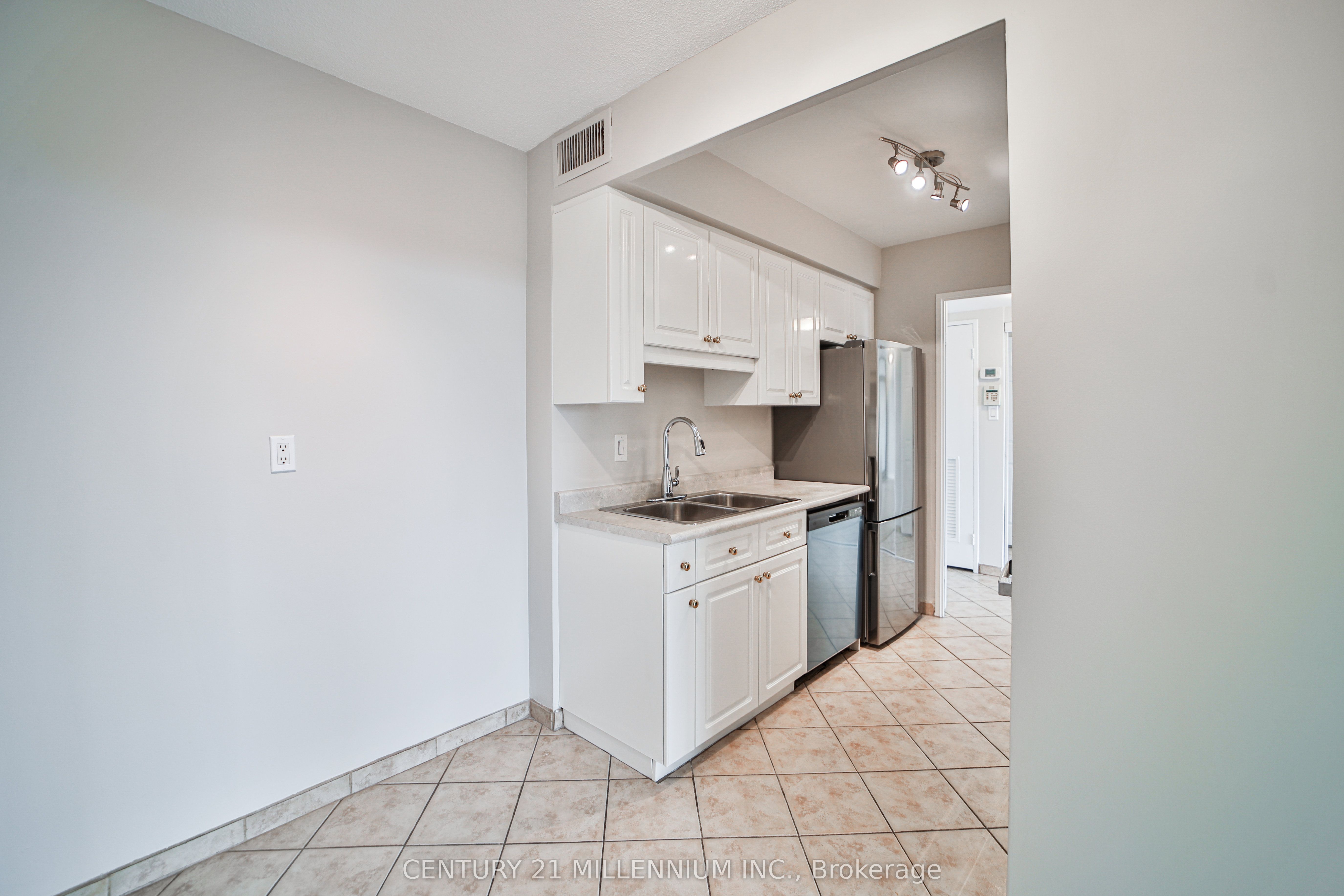 #506 - 1333 Bloor Street Property Photo 15