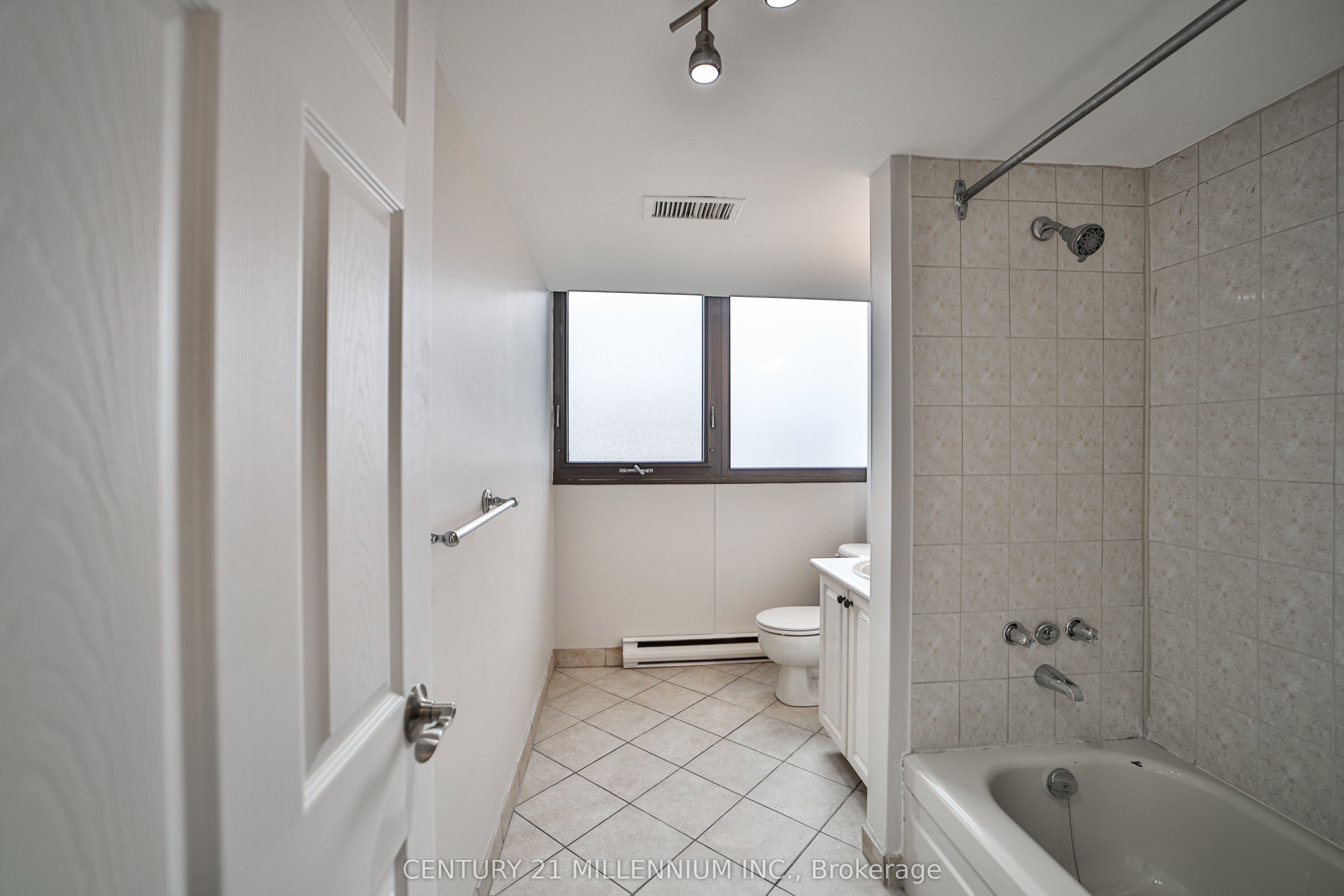 #506 - 1333 Bloor Street Property Photo 21
