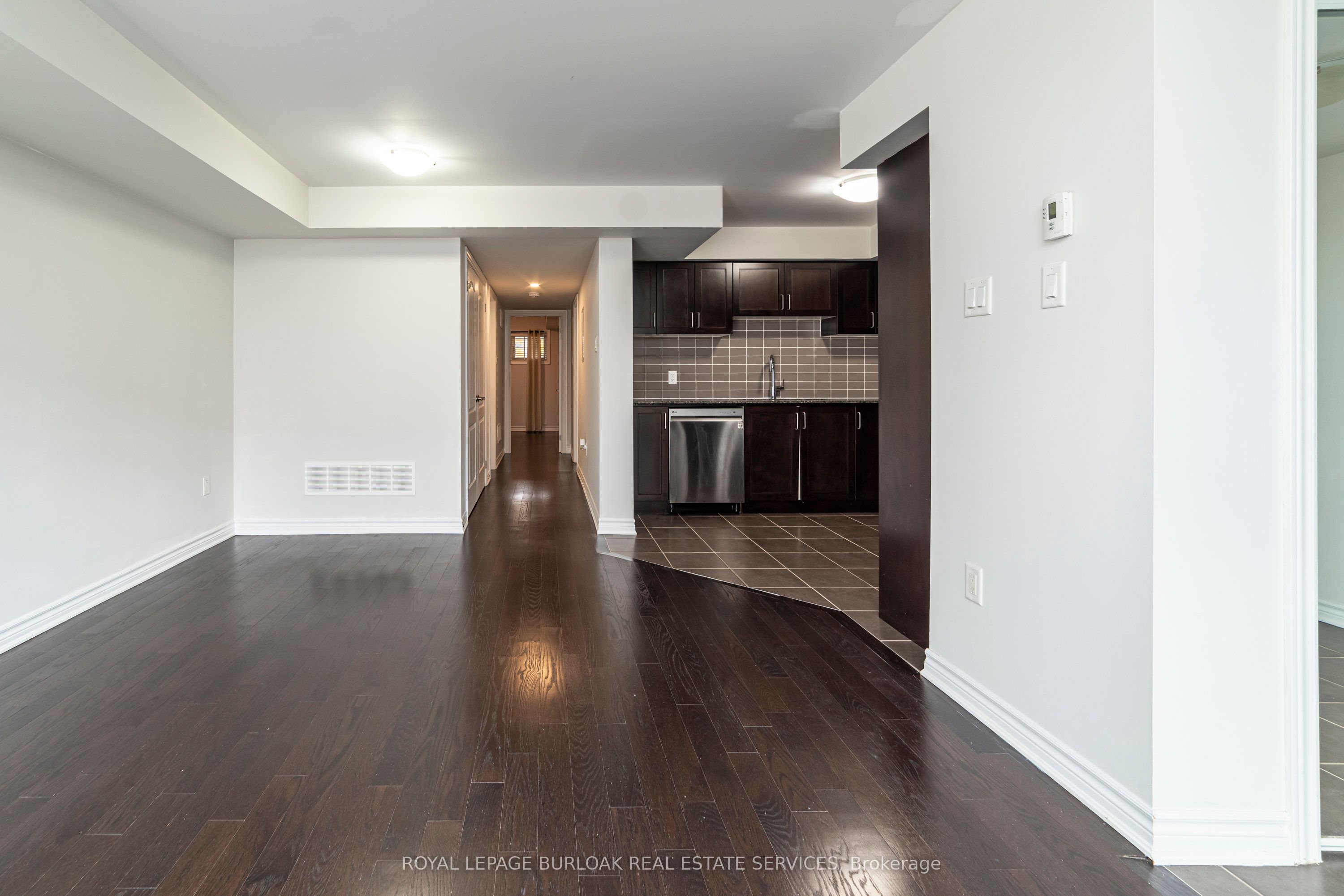 #59 - 2441 Greenwich Drive Property Photo 7