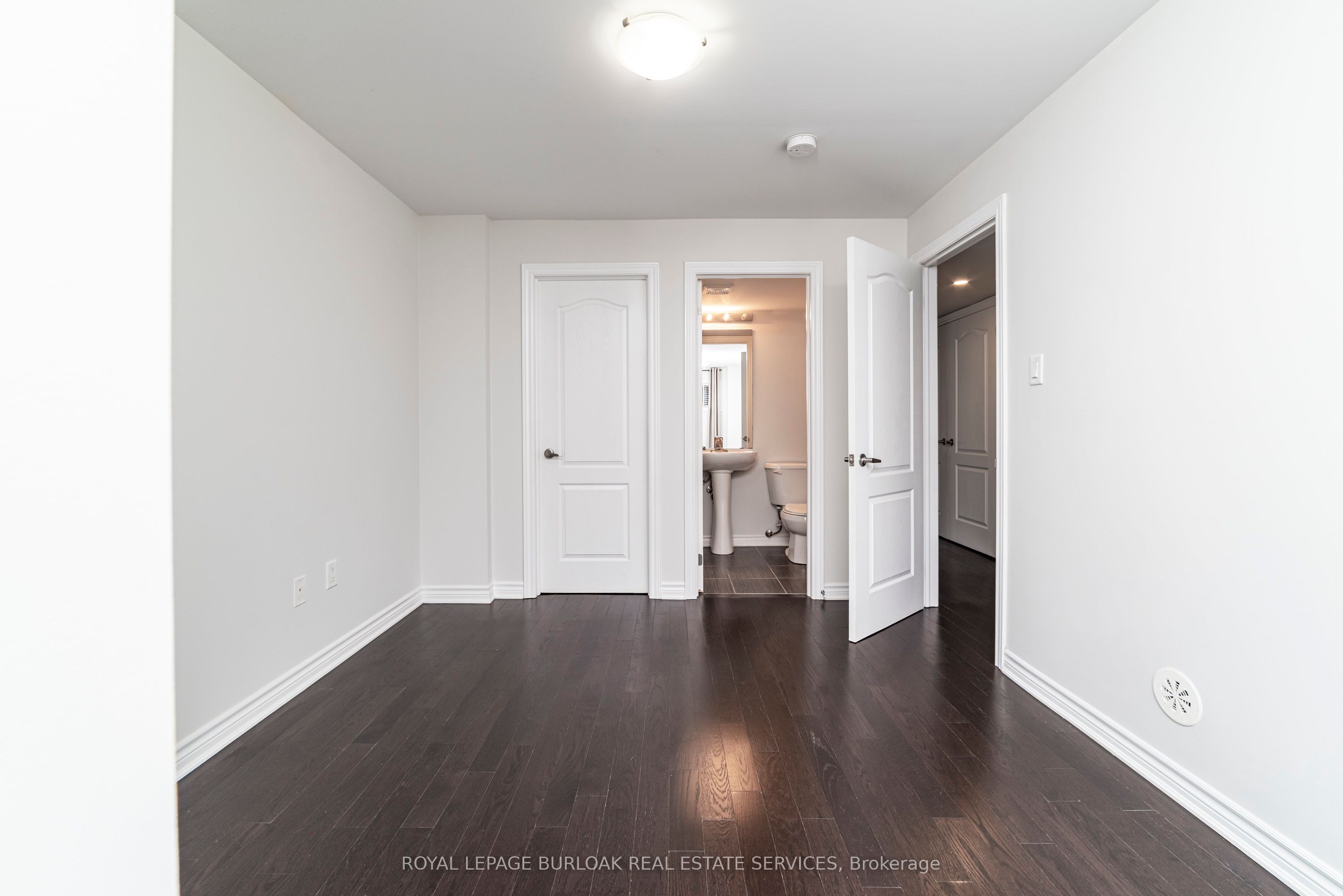 #59 - 2441 Greenwich Drive Property Photo 16