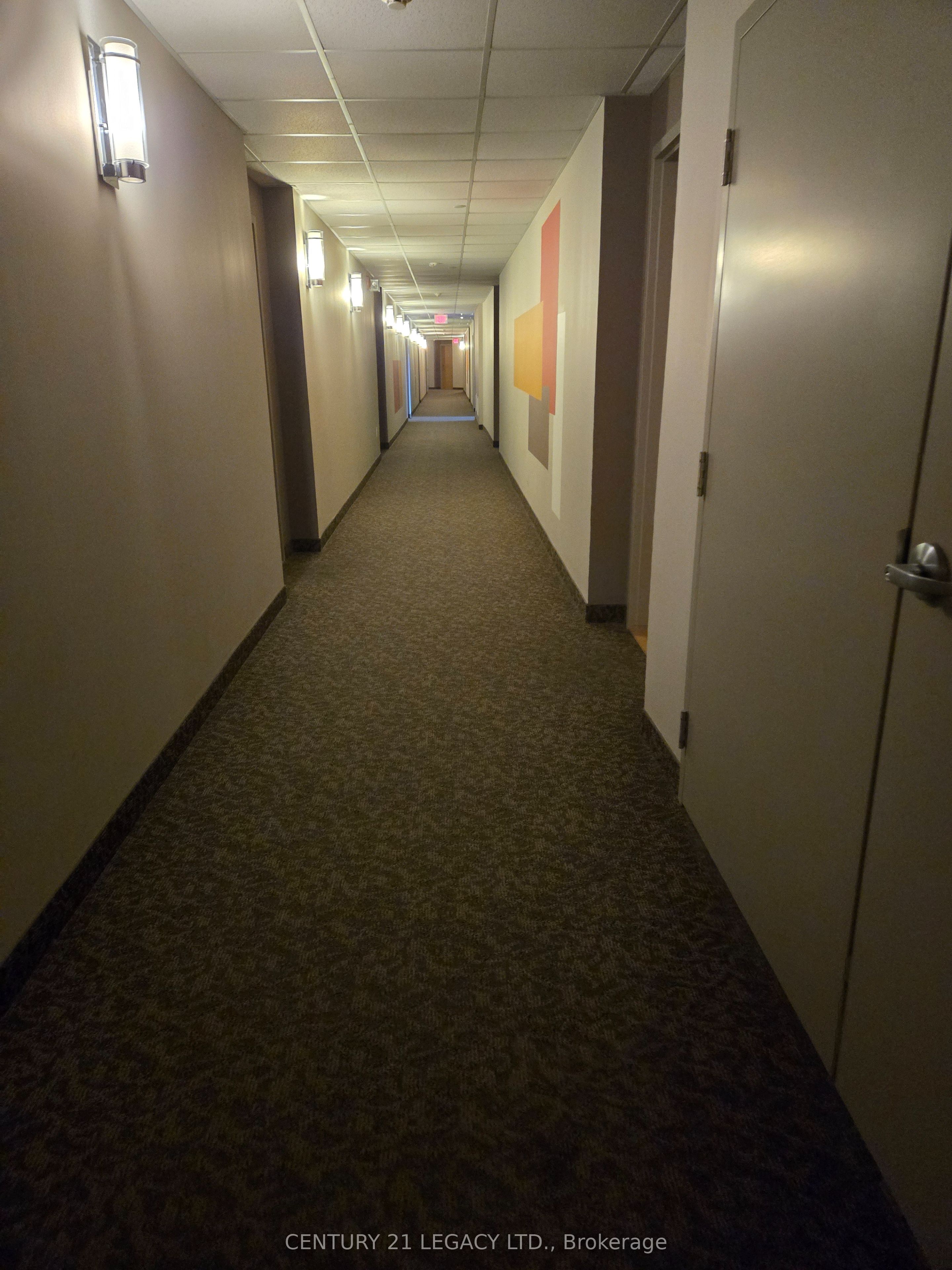 #424 - 383 Main Street Property Photo 6