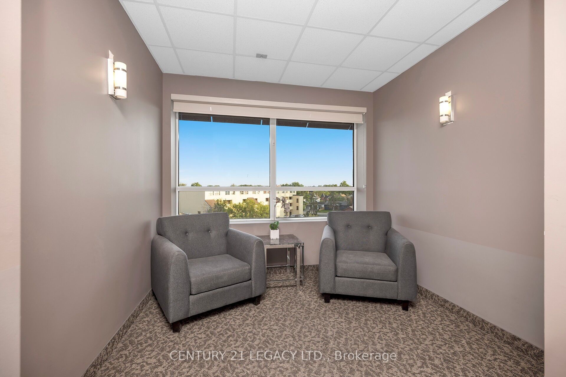 #424 - 383 Main Street Property Photo 15